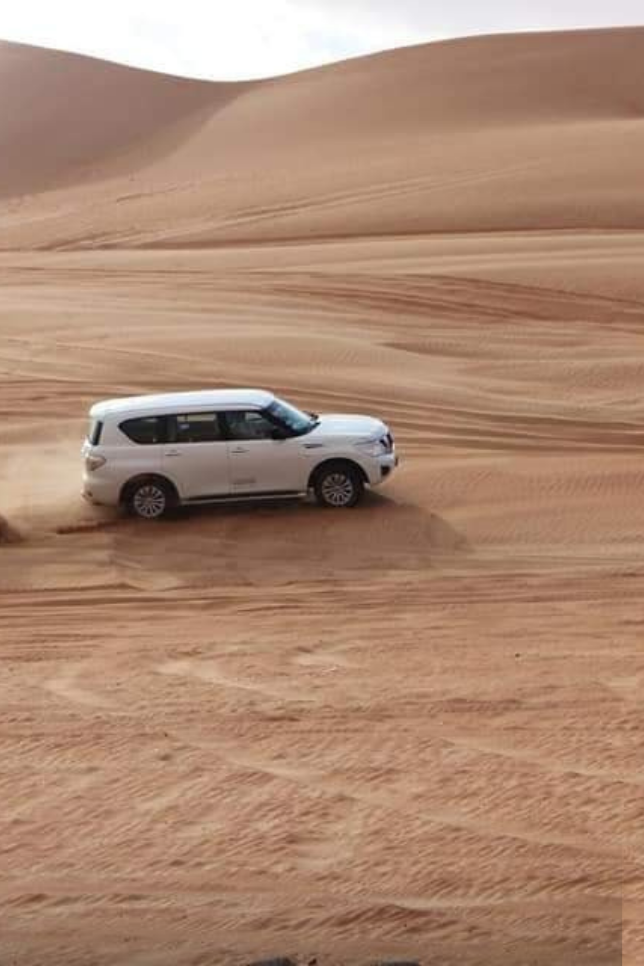 Muscat: Wahiba Sands, Wadi Bani Khalid Tour 2