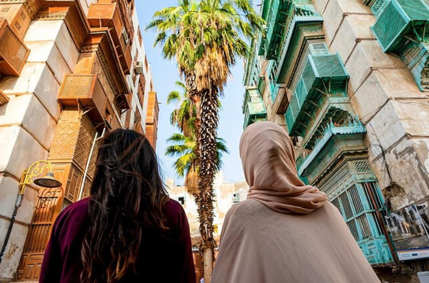 Jeddah: City Highlights Tour with Local Guide