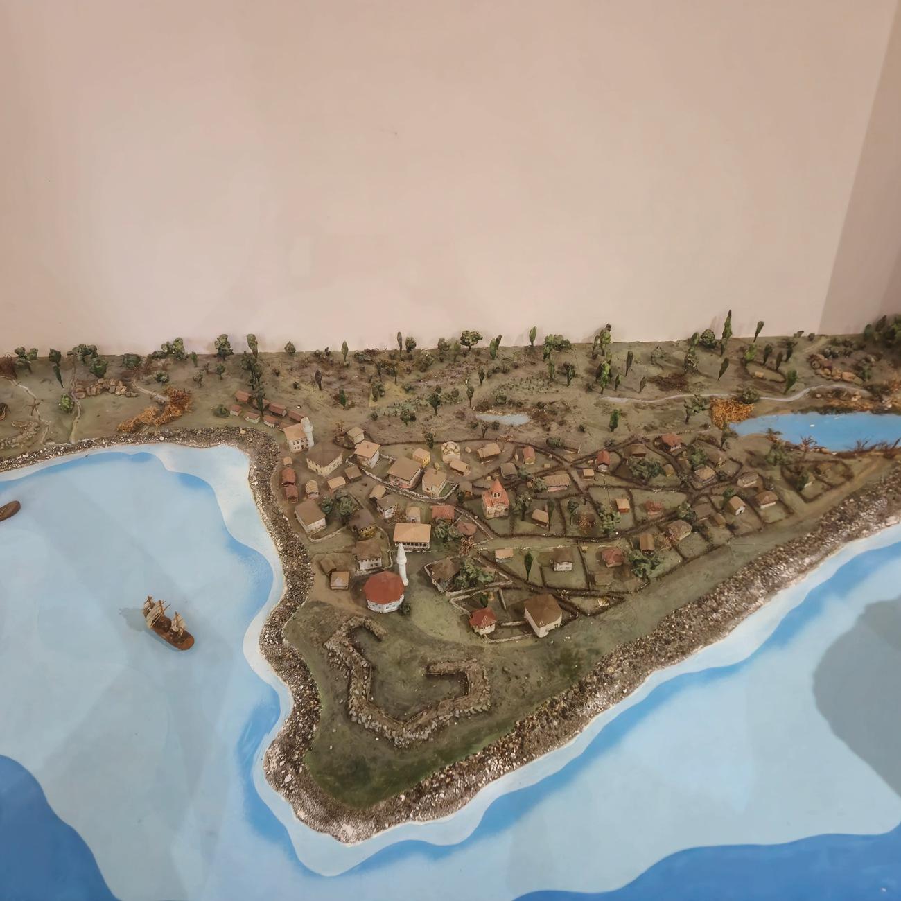 Batumi: Nobel City Walking Tour with Museum Entry