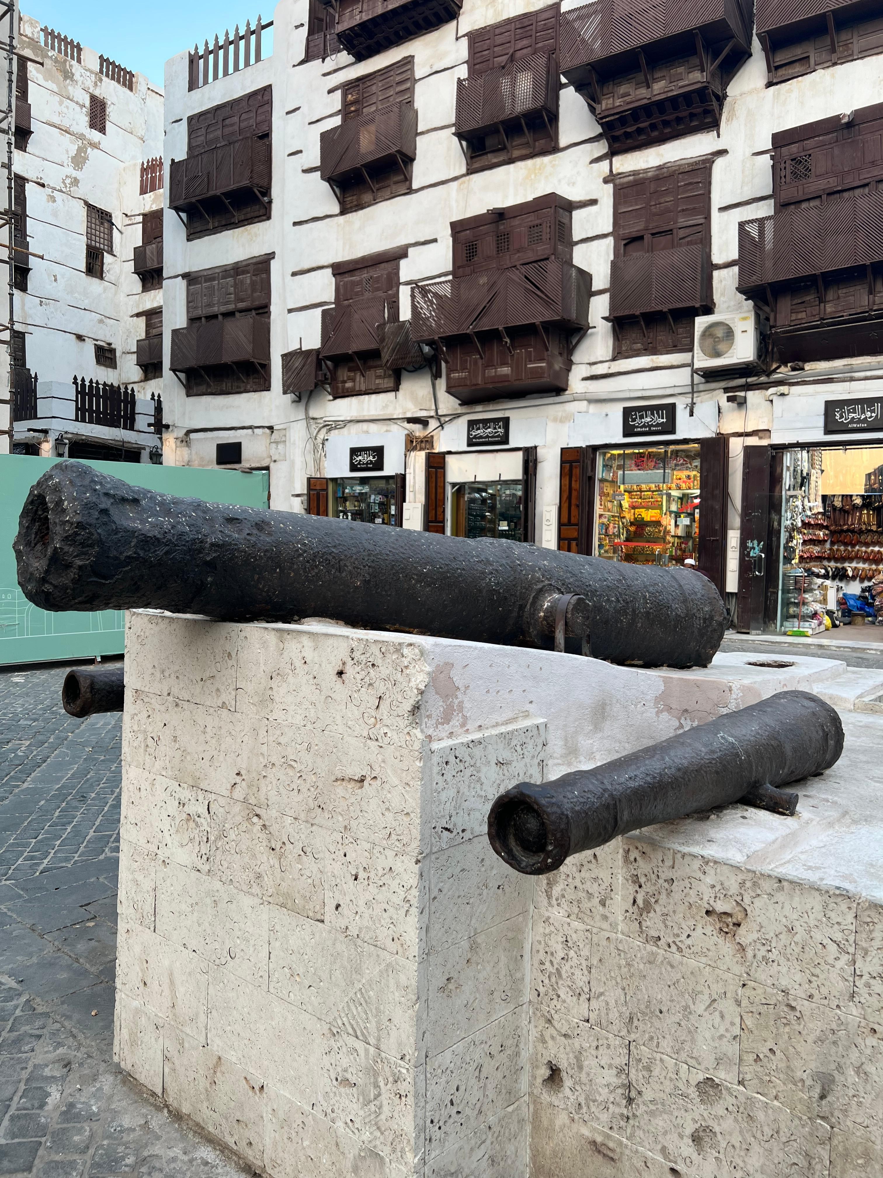 Jeddah: Albalad Heritage Tour Featuring Biet Nassif 3