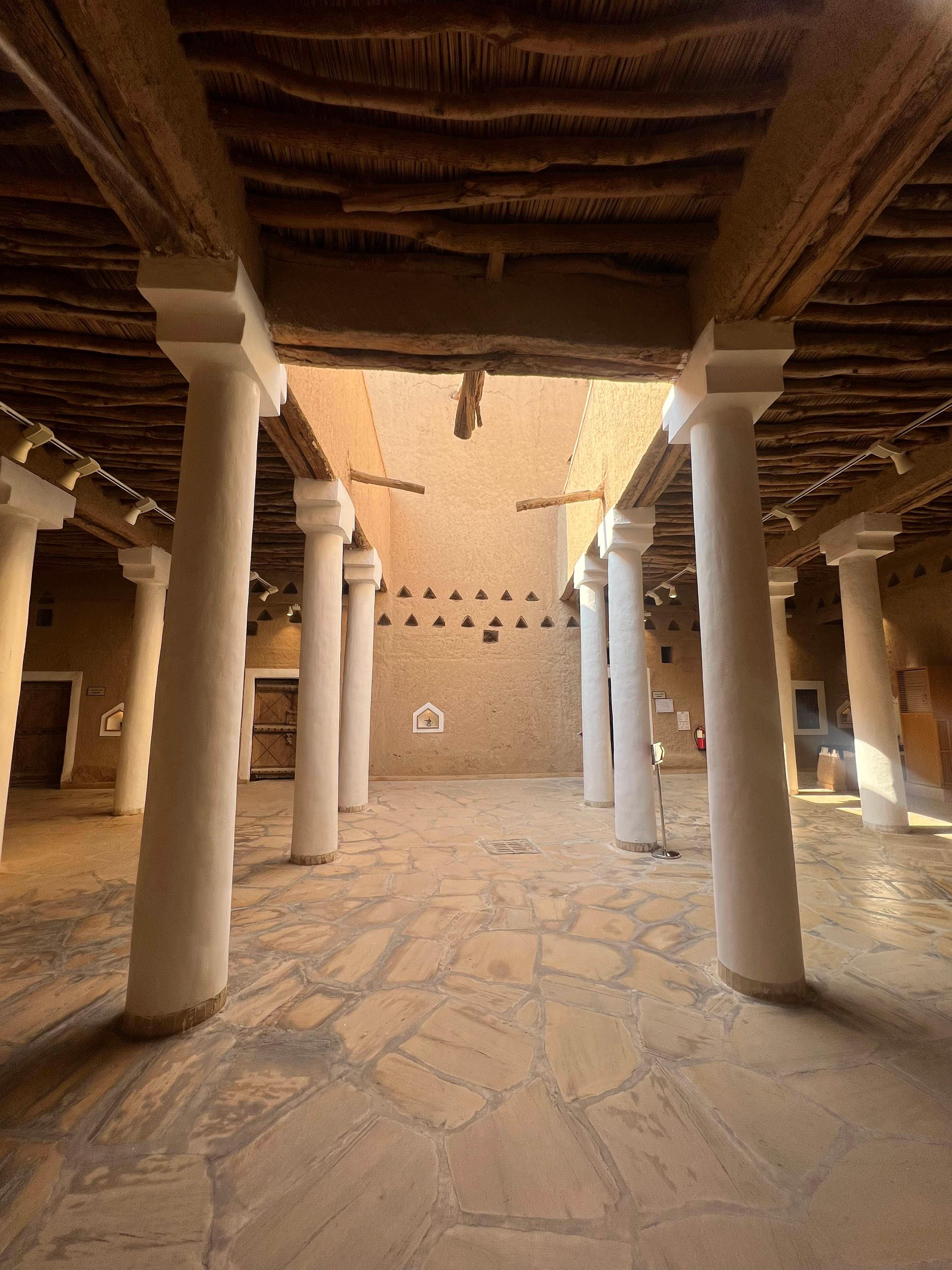Riyadh: Masmak Fort, Souq AlZal, and Murabba Palace Tour 3