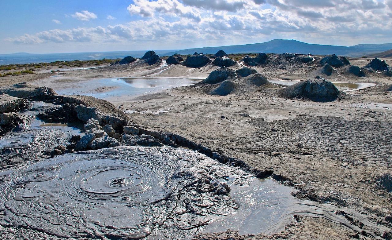 From Baku, Azerbaijan: Gobustan & Absheron Fire & Stone Tour