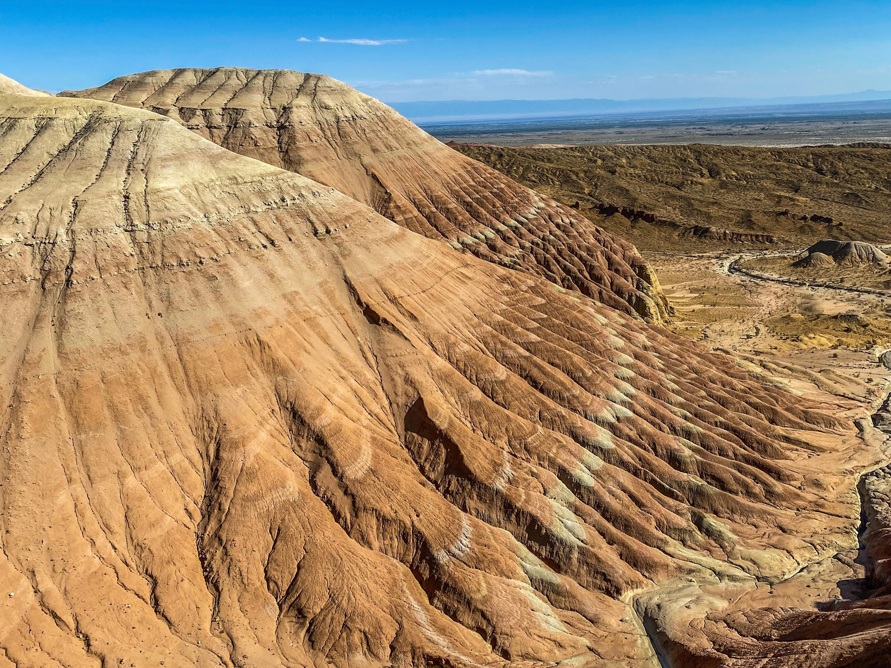 Altyn Emel: 1- or 2-Day Singing Dunes & Aktau Mountains Tour