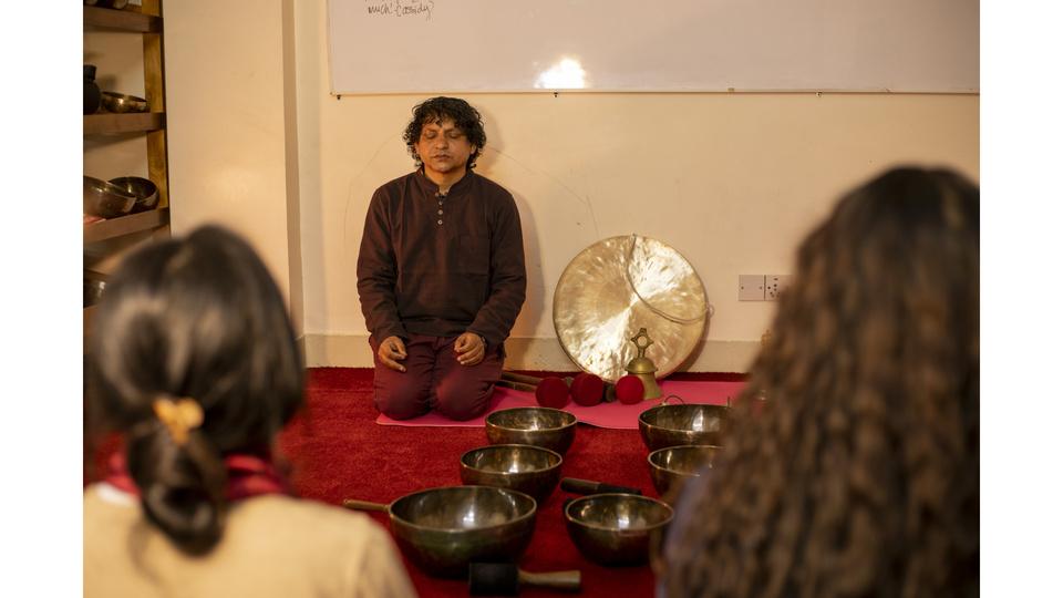 Kathmandu: Singing Bowl Sound Healing Session with Yoga 2