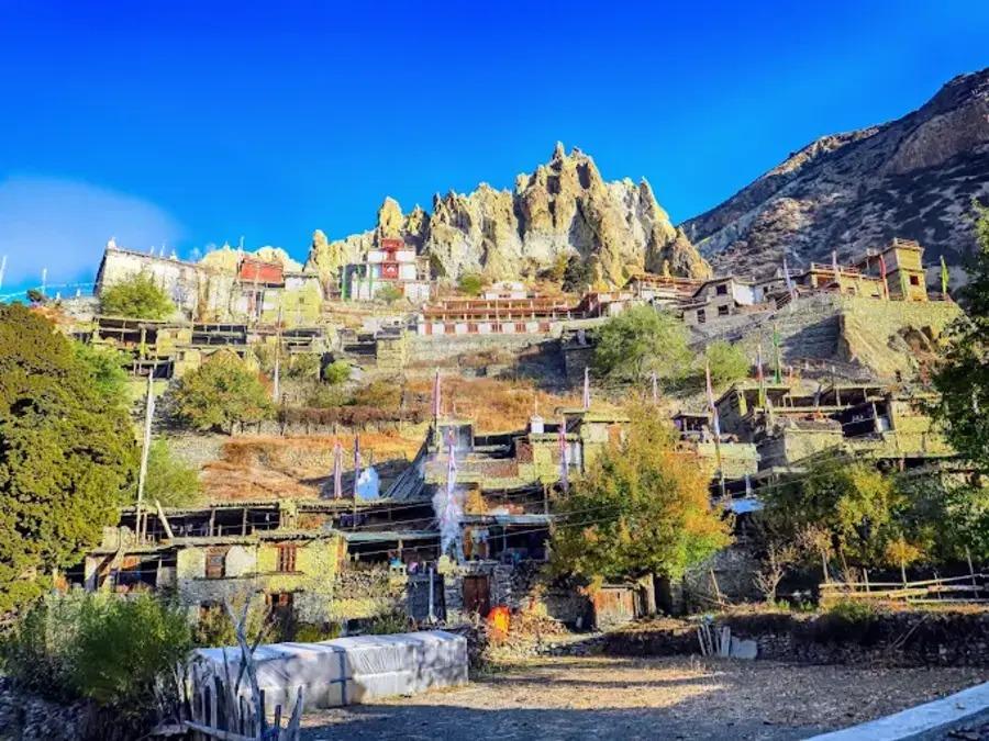 From Pokhara: Private 5-Day Manang Valley Tour by 4WD Jeep