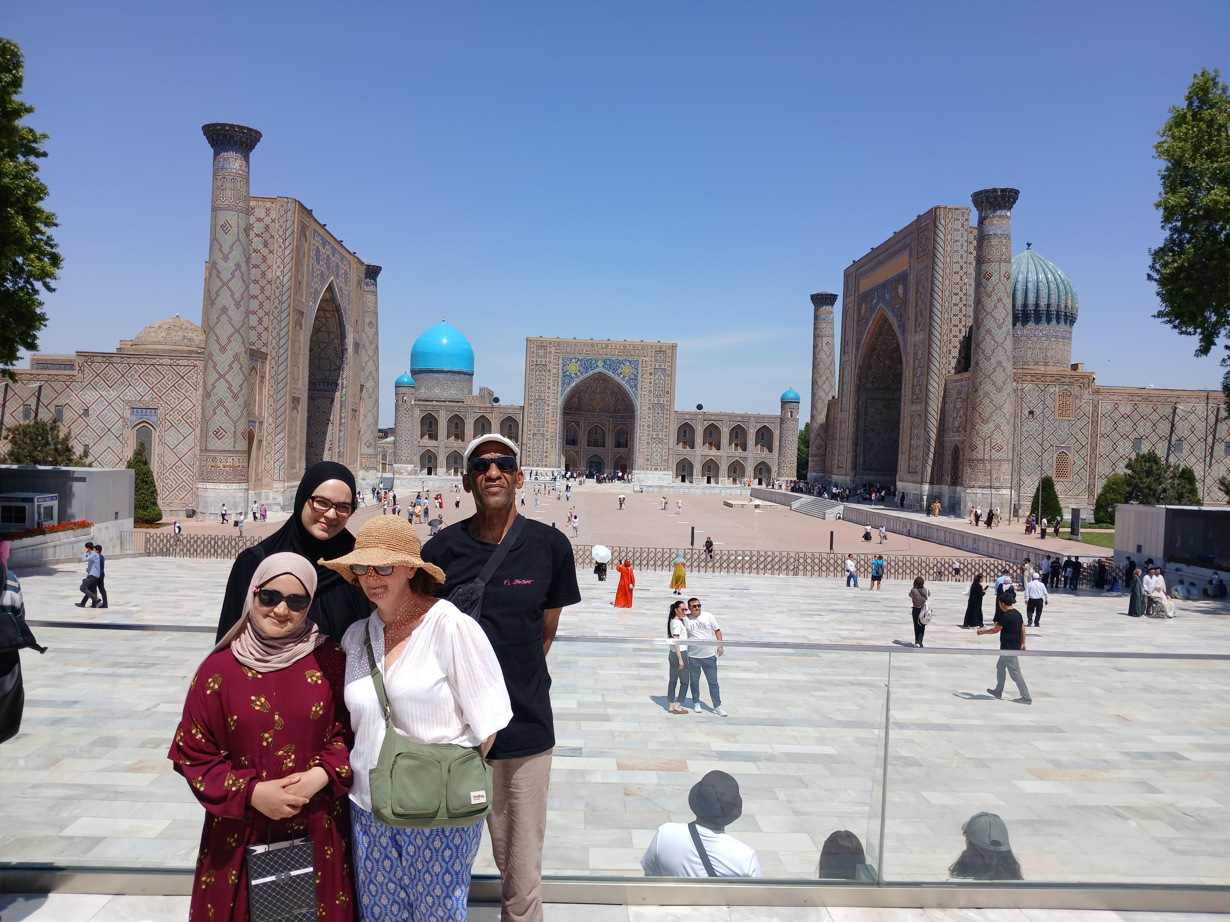 French Walking Tour of Samarkand with a Local Guide 3