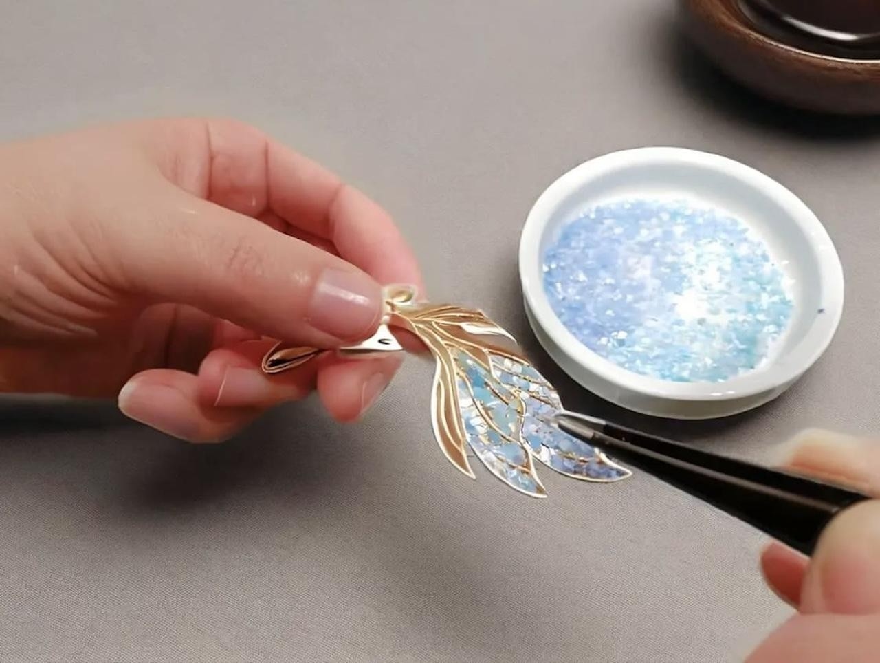 Shanghai: Mother-of-Pearl Jewelry Workshop
