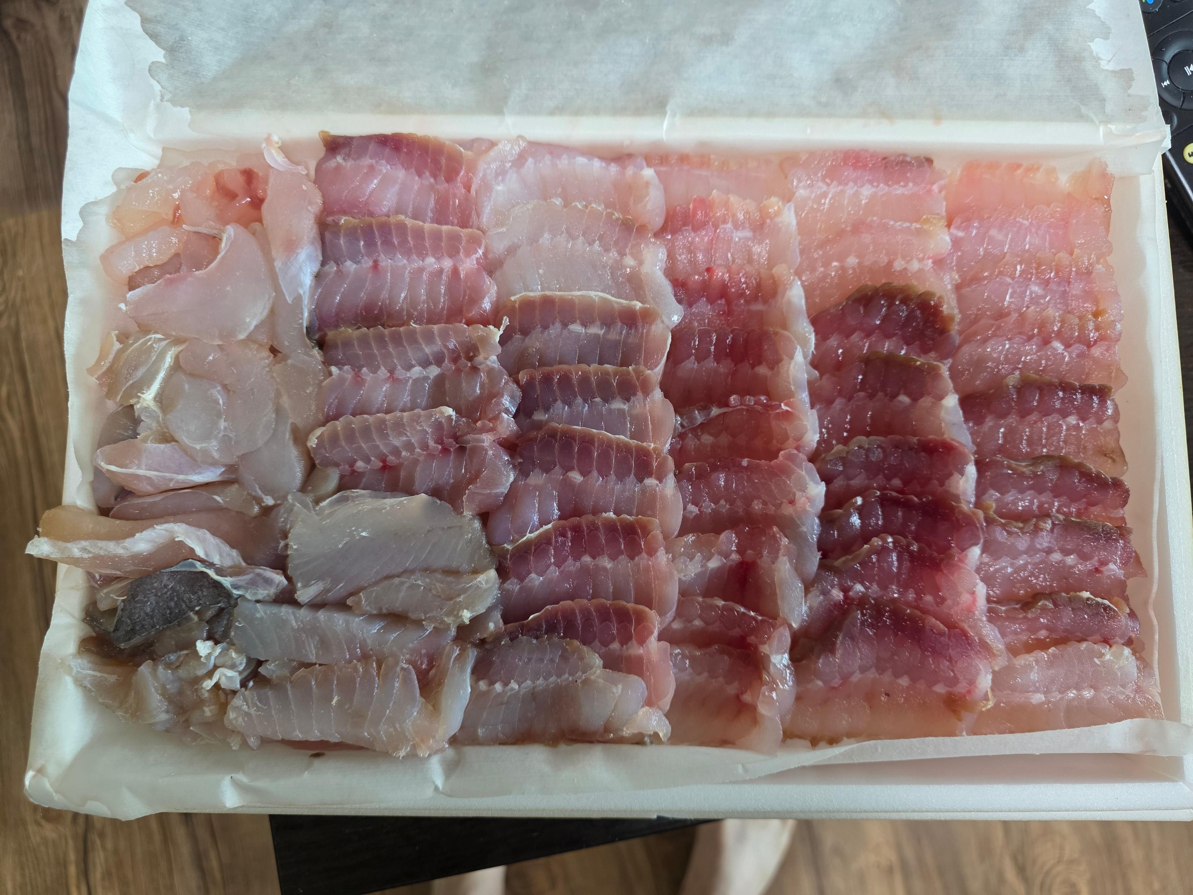 Seoul: Street Food and Sashimi Dinner with Gourmet Guide 2
