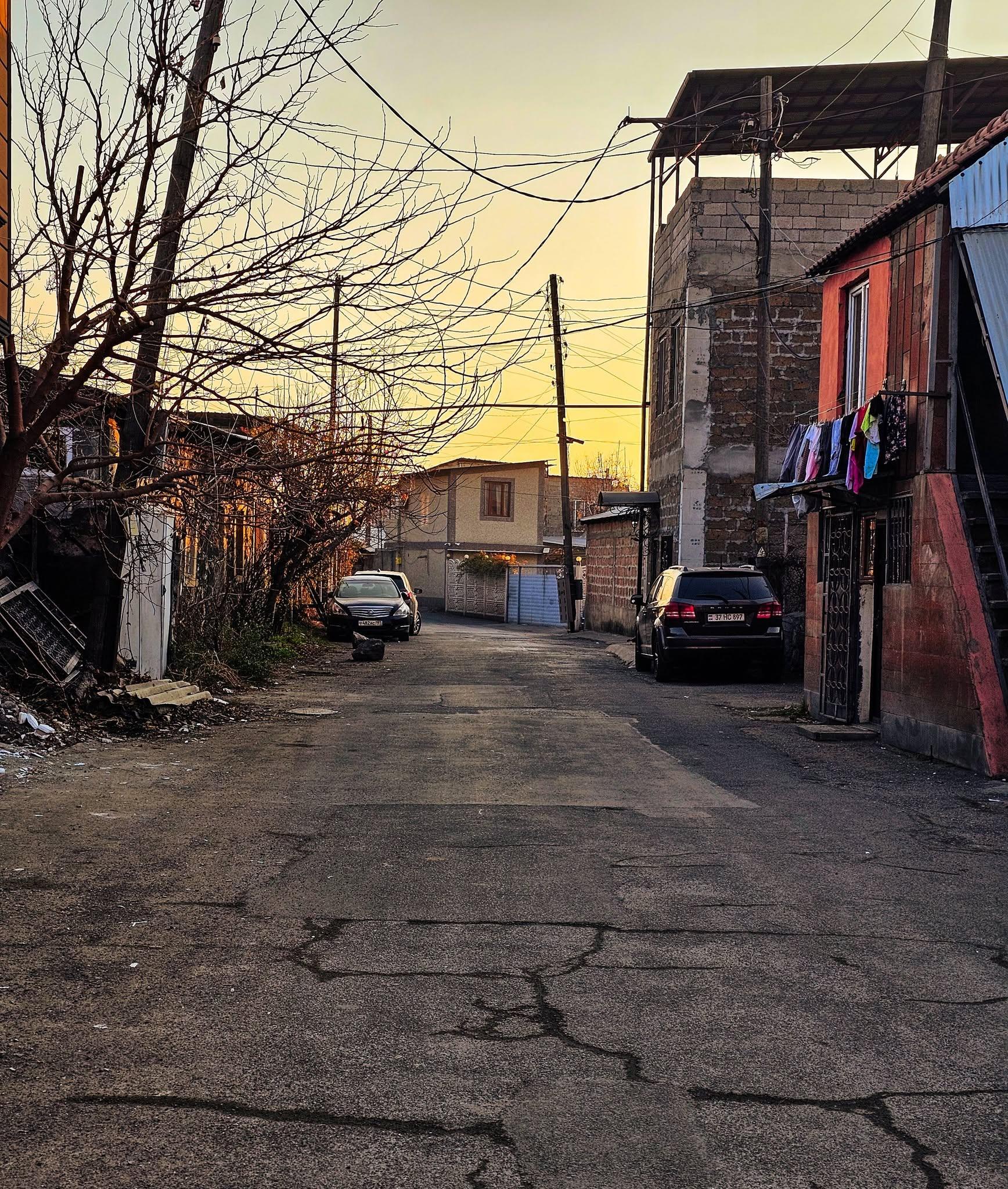 Yerevan: Kond Neighborhood Walking Tour with Local Guide