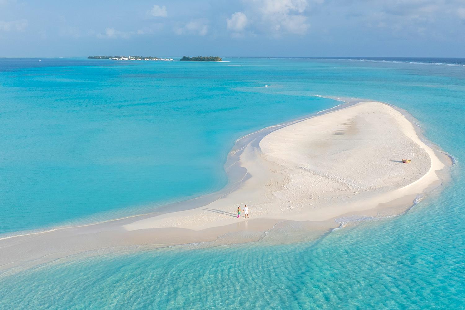 Malé Atoll: 6-Hour Dolphin Snorkeling & Sandbank Safari 2