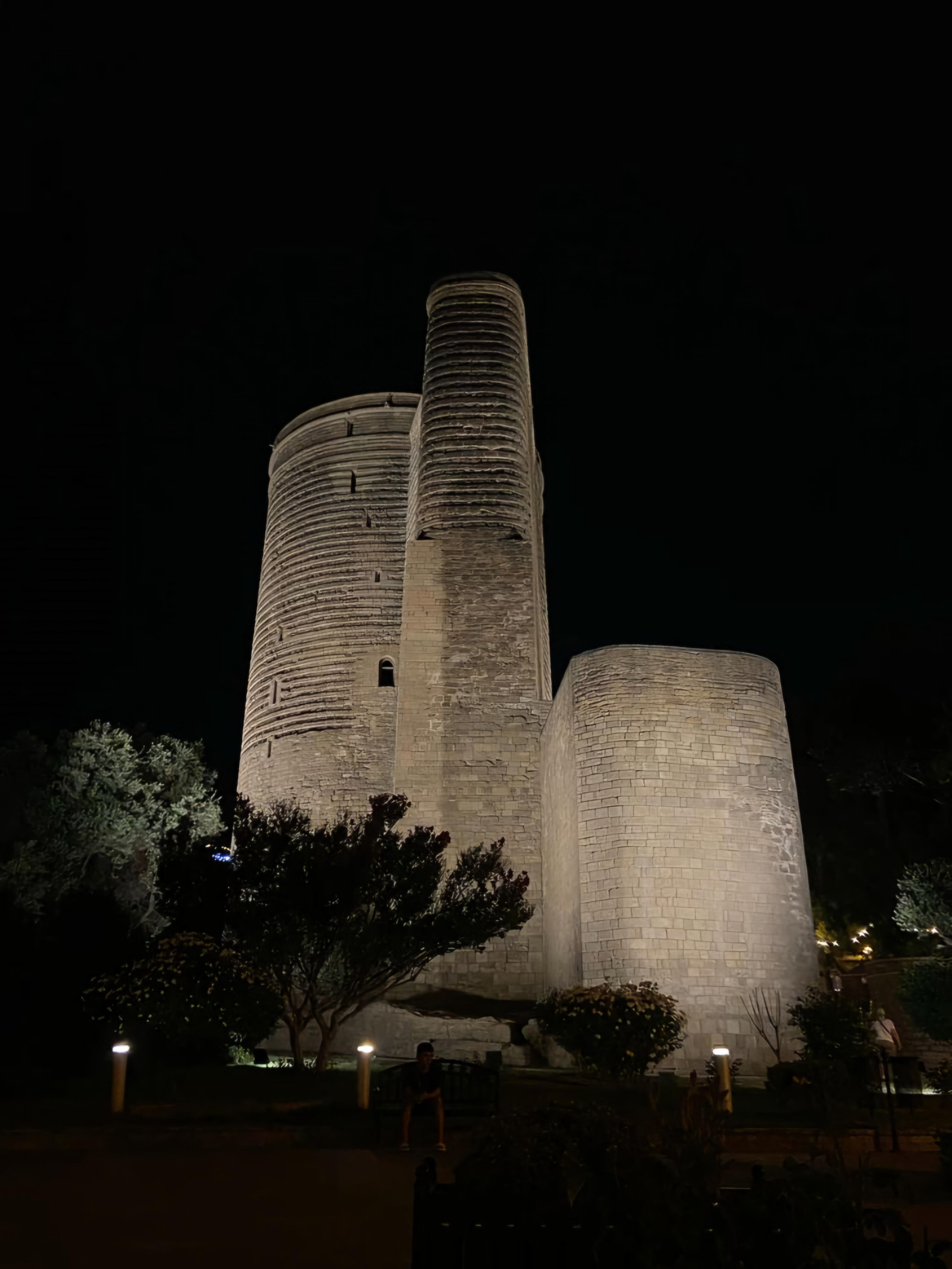 Baku: Old City & Highland Park Night Tour with Wine Tasting 2