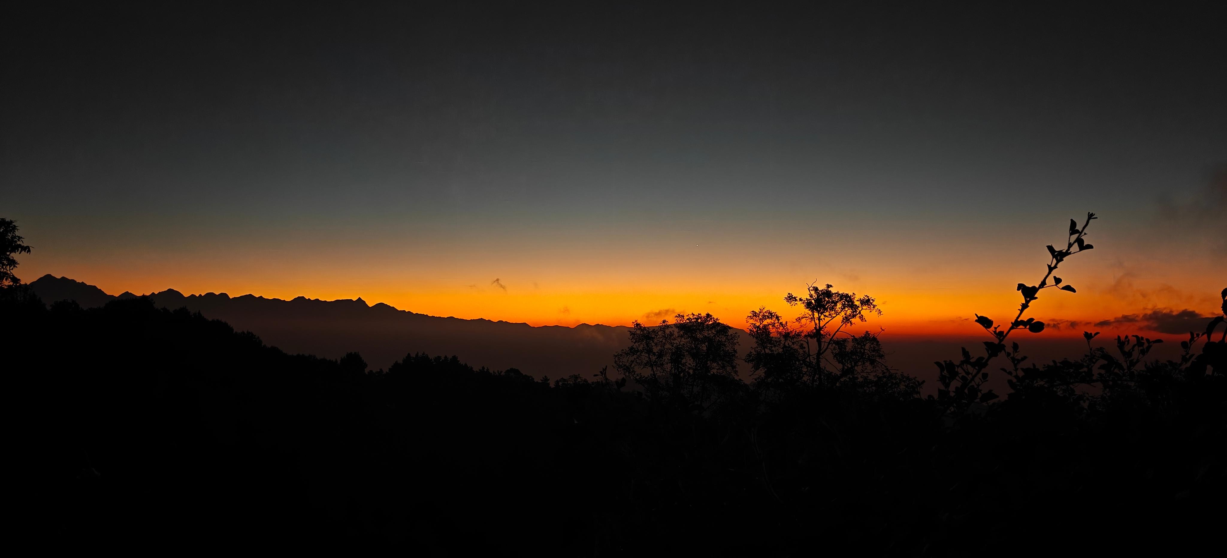 From Kathmandu: Nagarkot Sunrise, Hike & Changunarayan Visit
