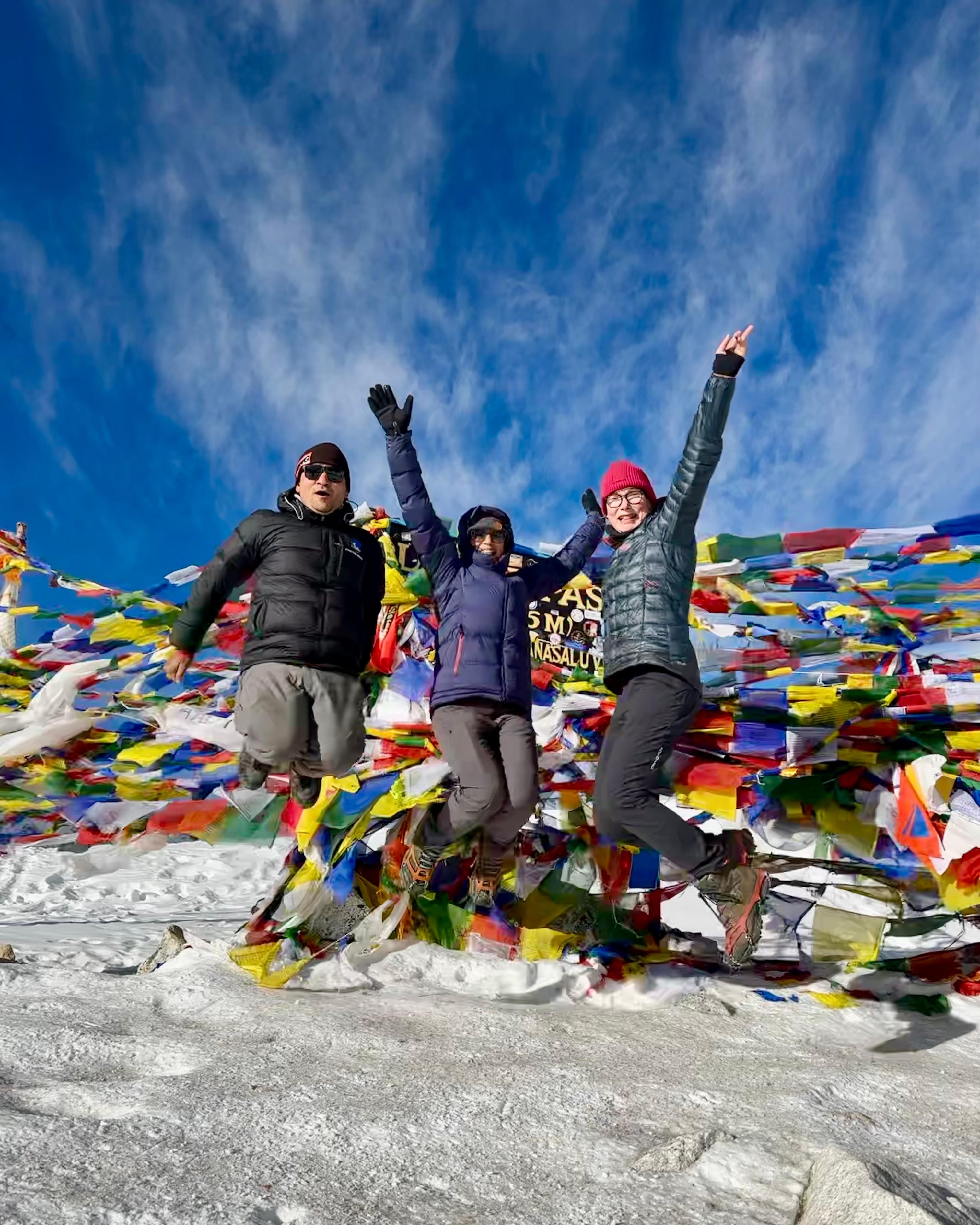 Manaslu: Circuit Trekking Across Larkya La at 5,106m