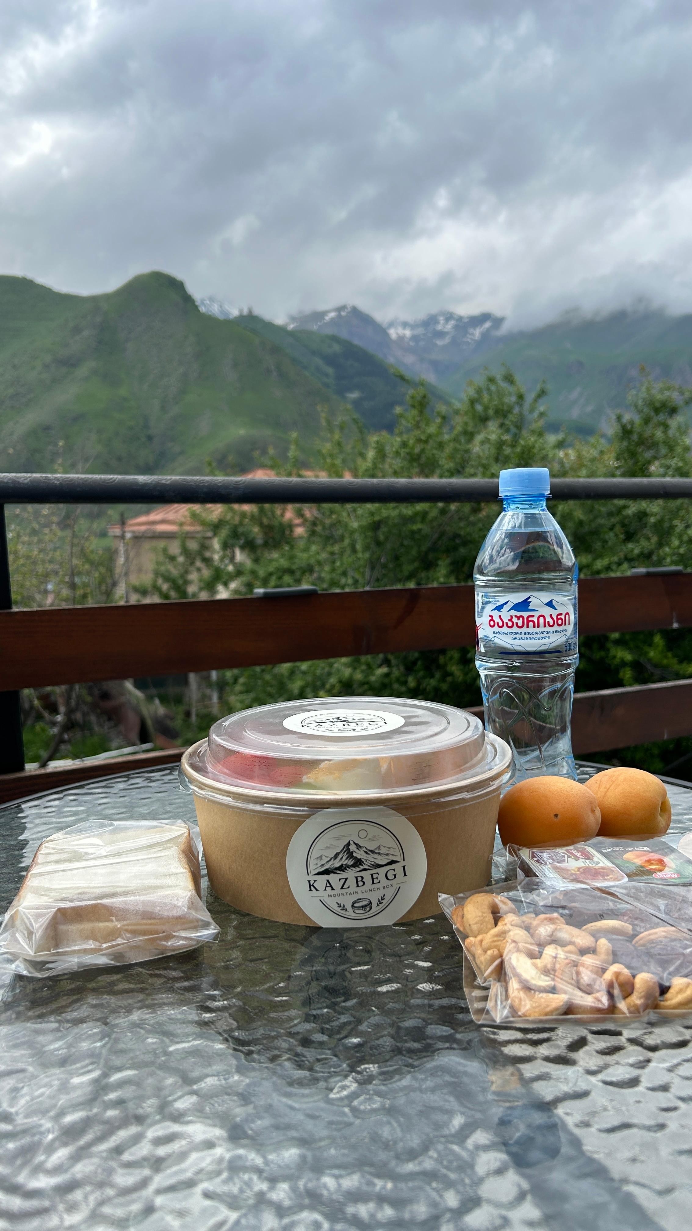 Kazbegi: Freshly Prepared Lunch Box with Hotel Delivery 3