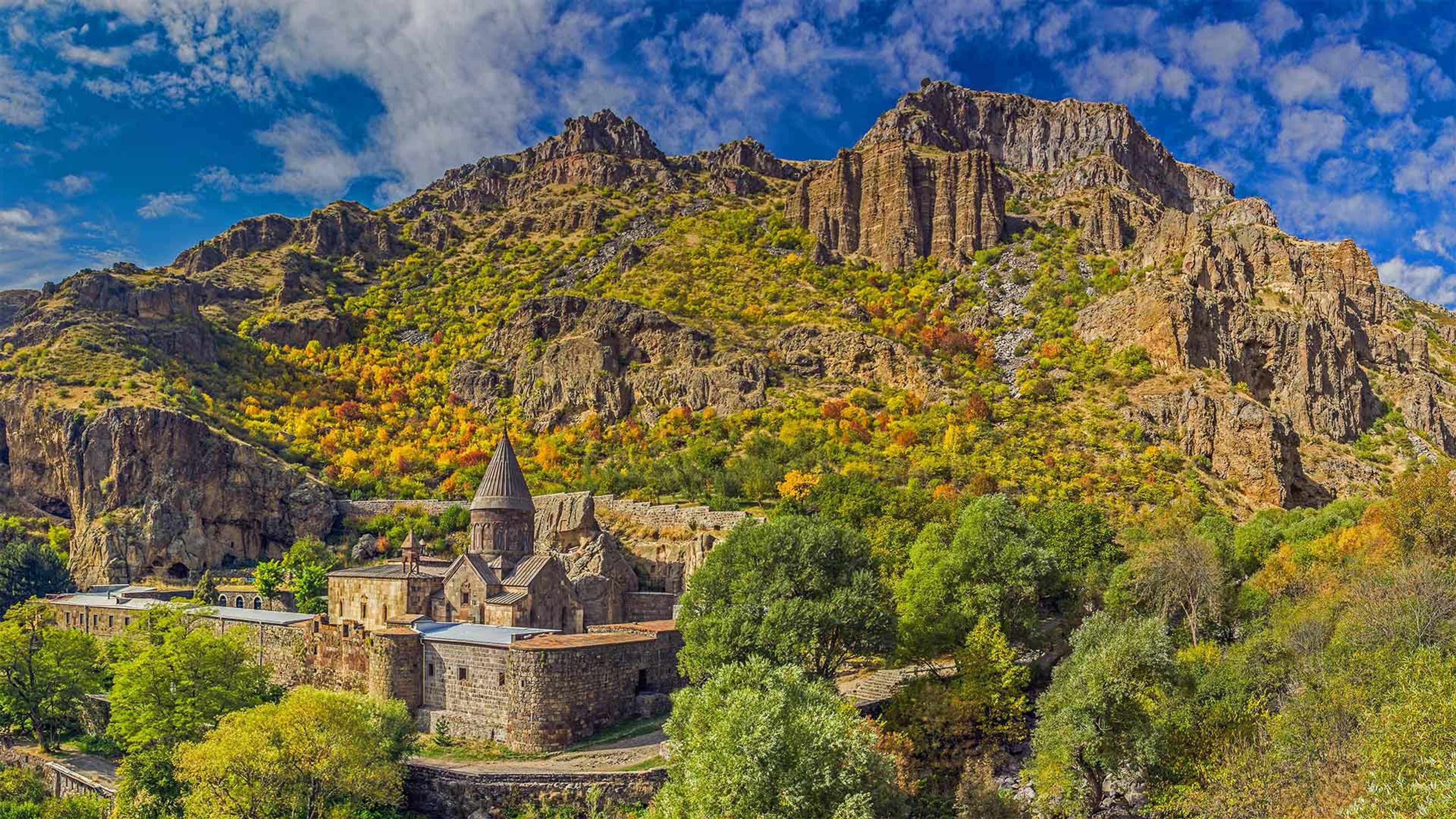 Small Group Guided Tour, Khor-Virap, Garni, Geghard 2