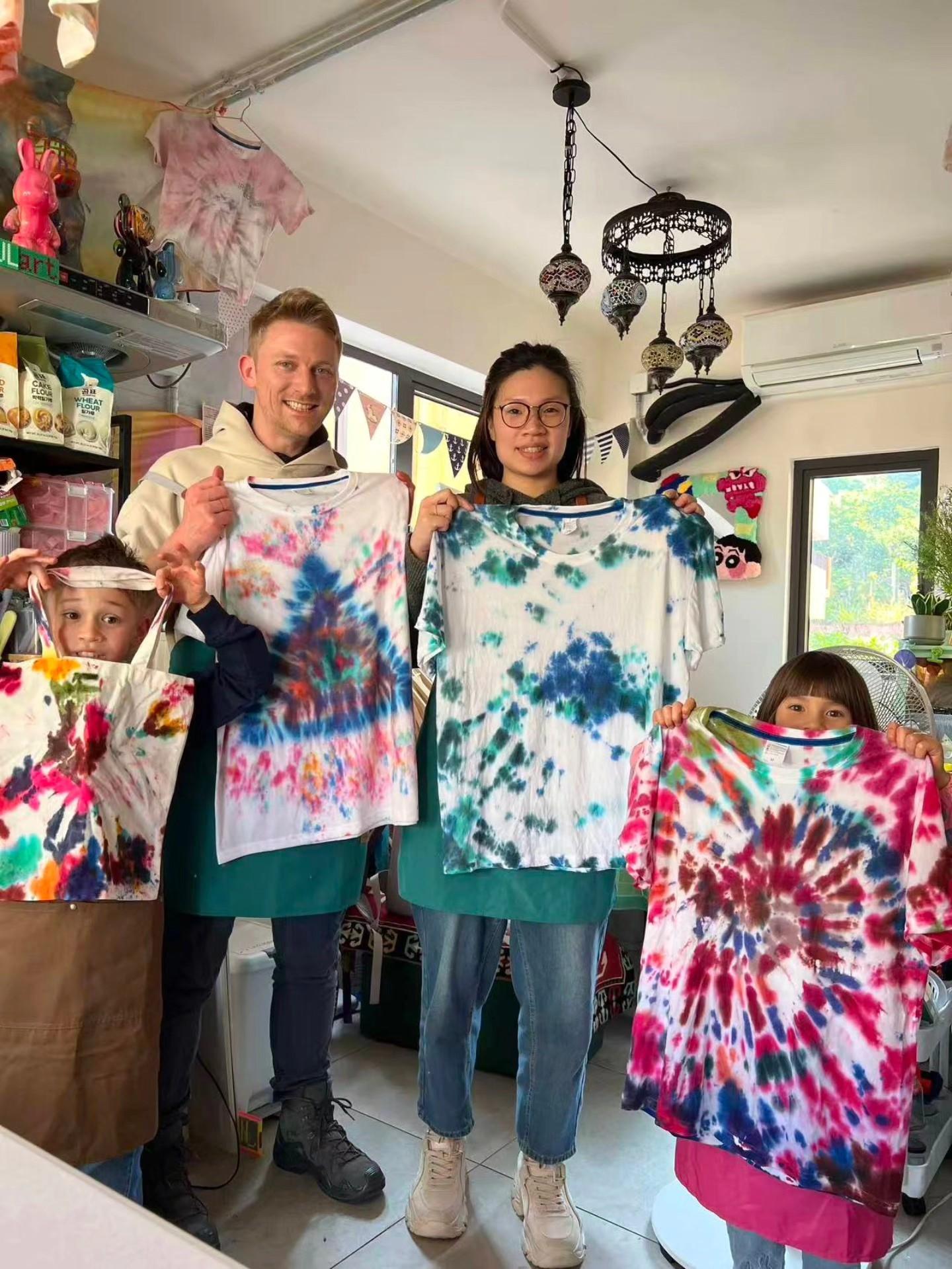 Hong Kong: Tie-Dye Workshop – Take Home Your Art
