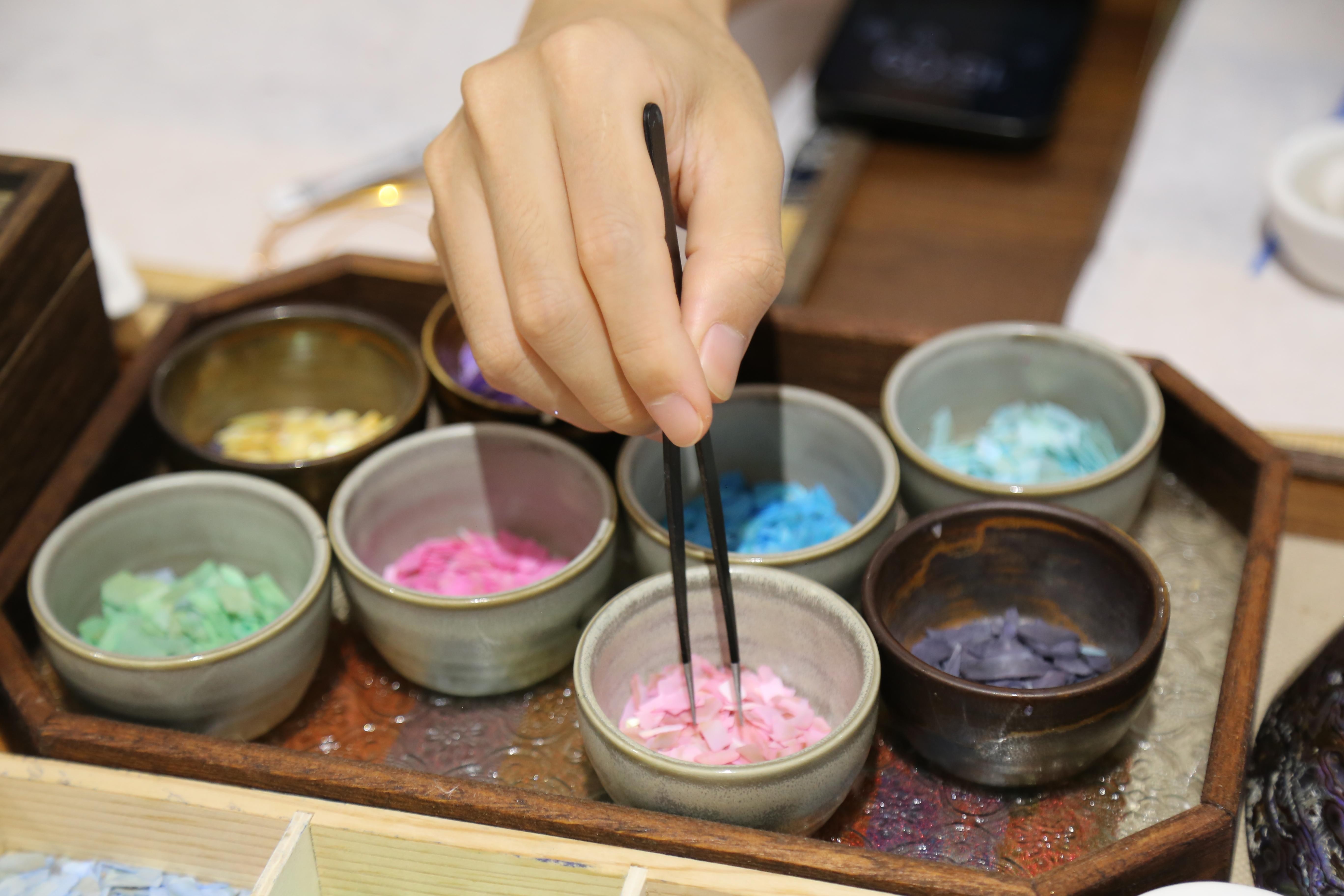 Shanghai: Mother-of-Pearl Jewelry Workshop 3