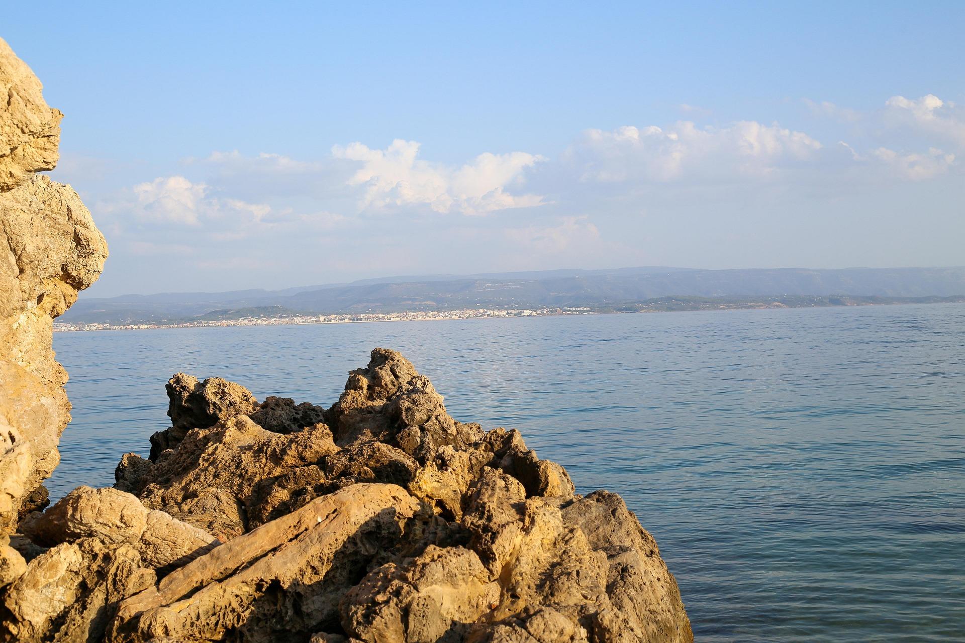 Amman: Dead Sea, Lot's Wife, & Blue Mosque Tour with Lunch 2