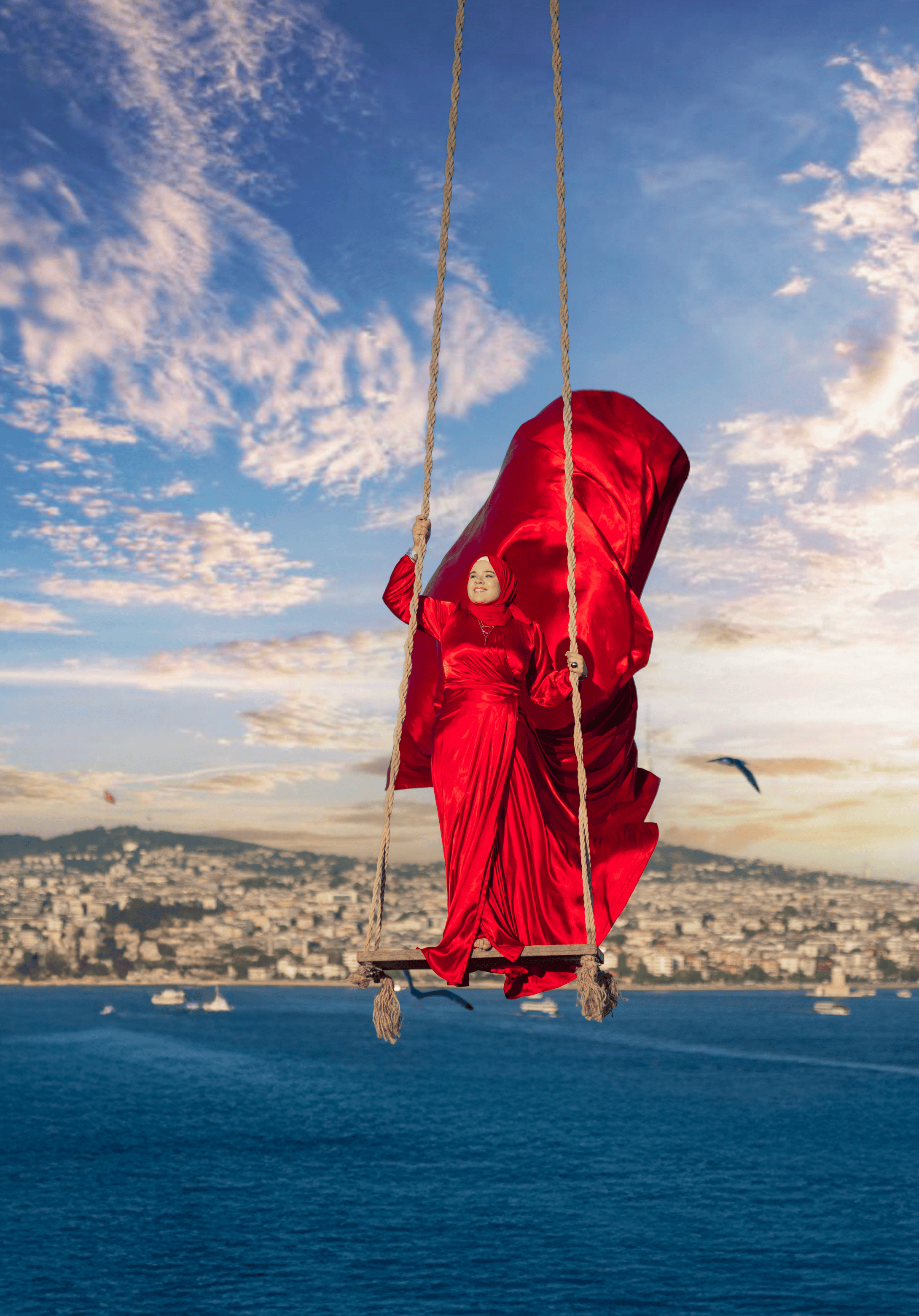 Istanbul: Swing Photoshoot with Flowing Dress & Drink 2