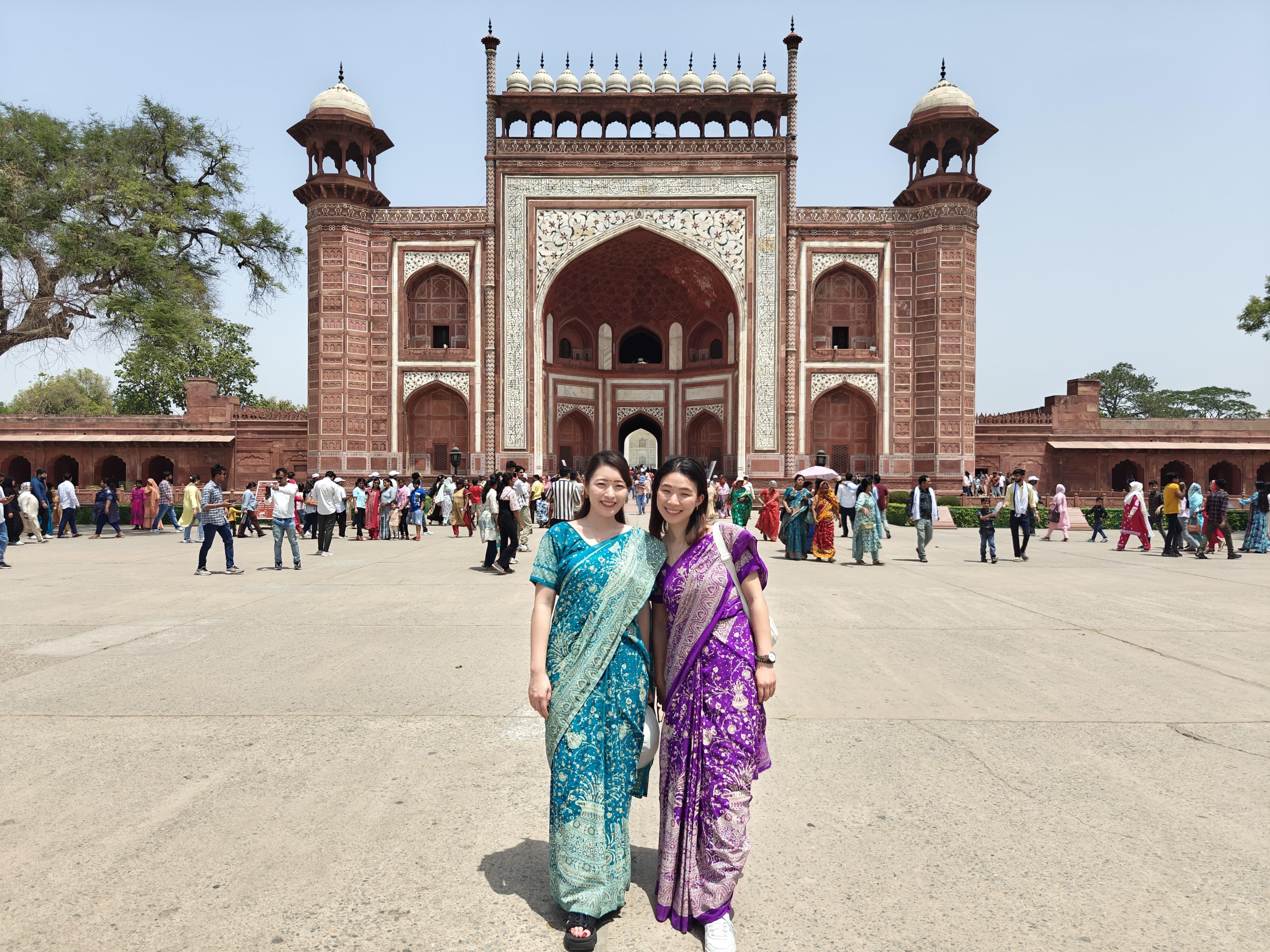 From Delhi: Private Layover Taj Mahal Day Tour By Car 2