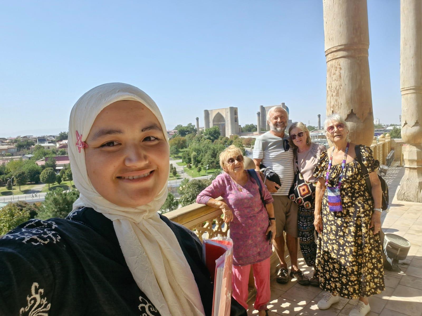 French Walking Tour of Samarkand with a Local Guide