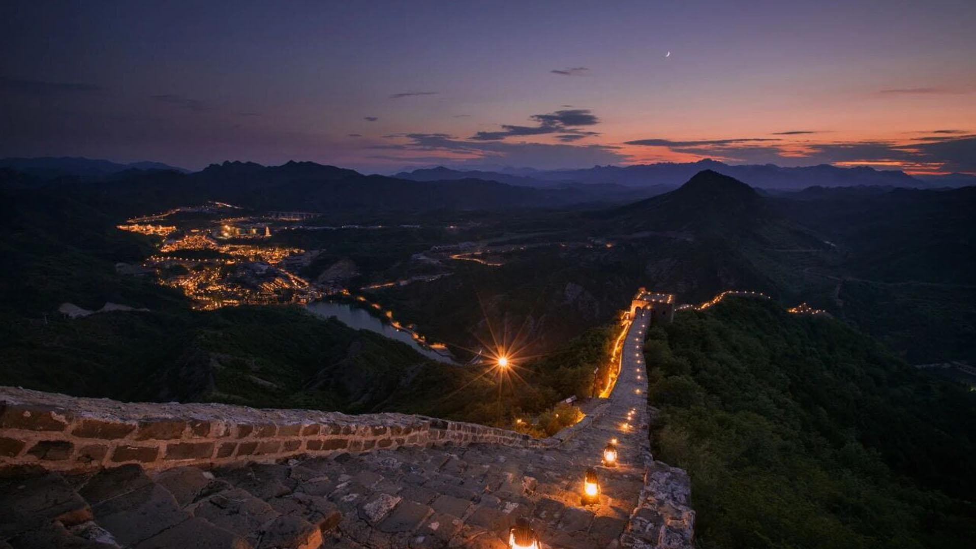 Beijing Gubei Water Town & Illuminated Great Wall Night Tour 2