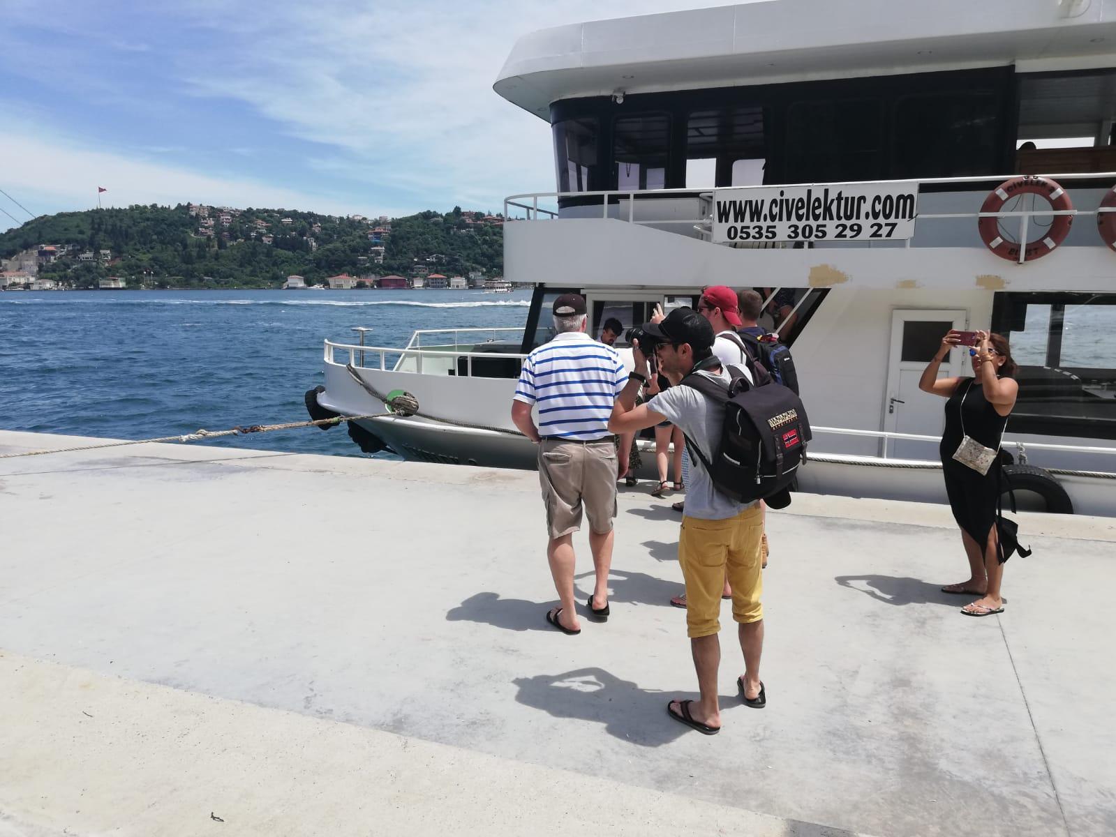 Dolmabahçe Palace and Boat Tour 3