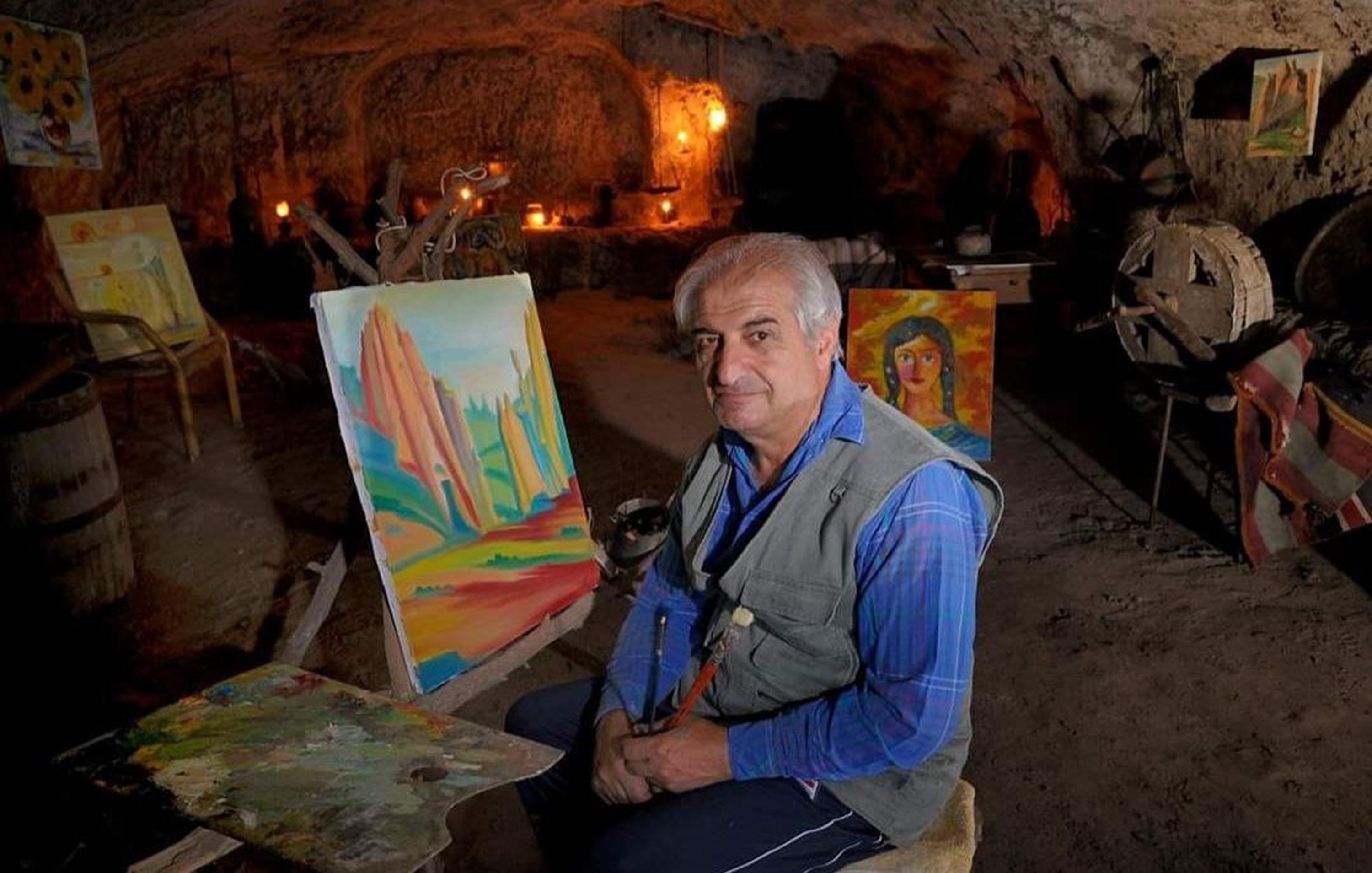 From Yerevan: Noravank, Areni, Goris & Karahunj Art Day Tour 3
