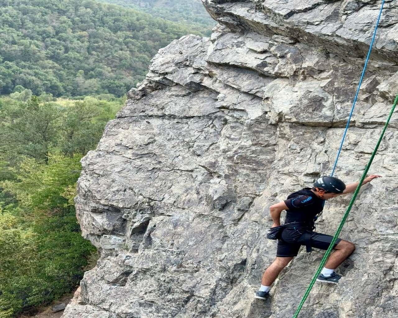 Almaty: Rock Climbing on the Lesnichestvo Routes with Pickup 3