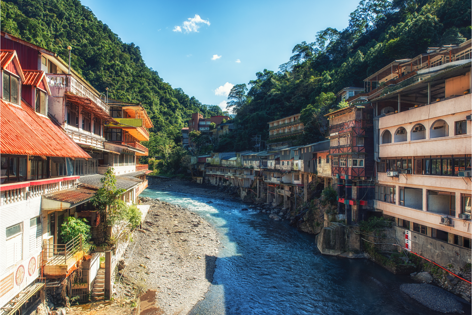 Taipei: Wulai Hot Spring, Waterfall, Cable Car & Old Street 2