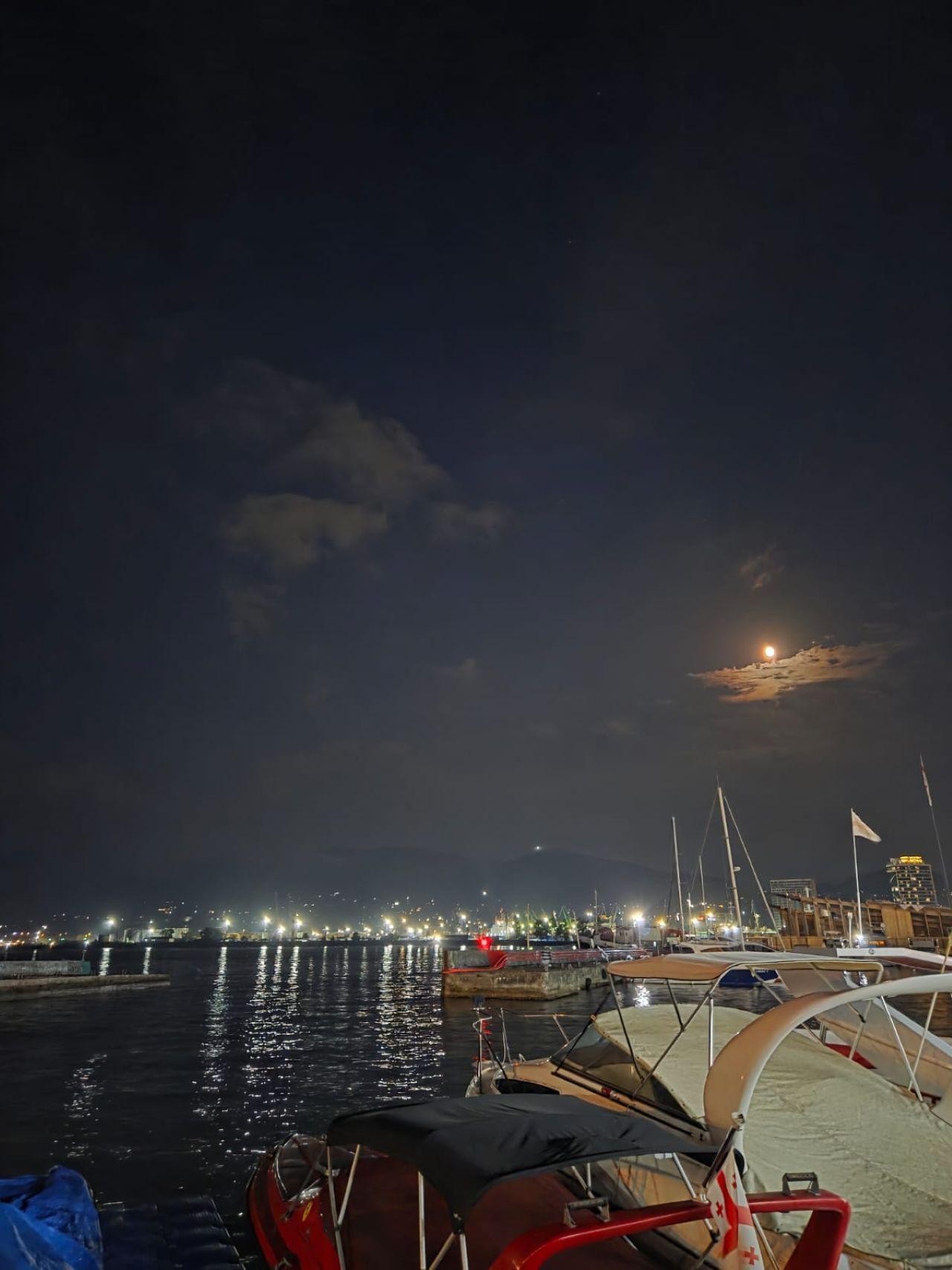 Batumi: Guided Walking Tour with Boat Trip 2