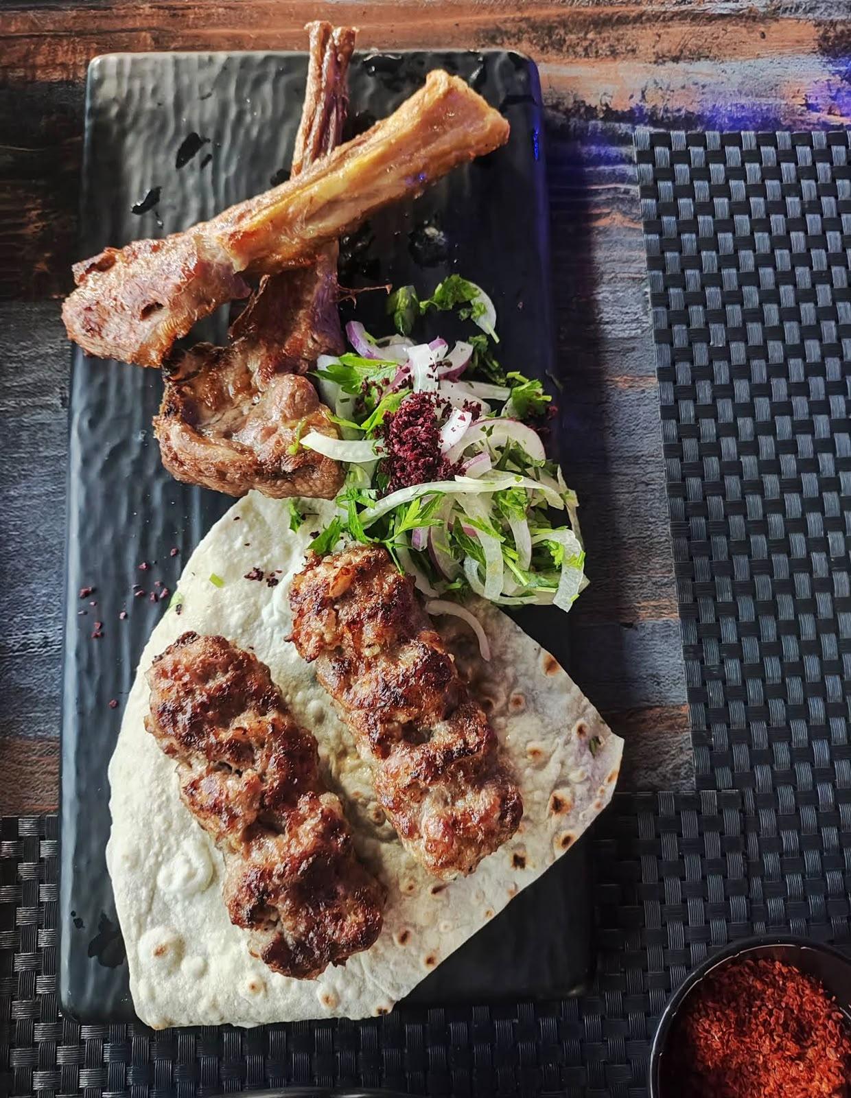 Baku: Evening Food Crawl & Night Skyline from Highland Park