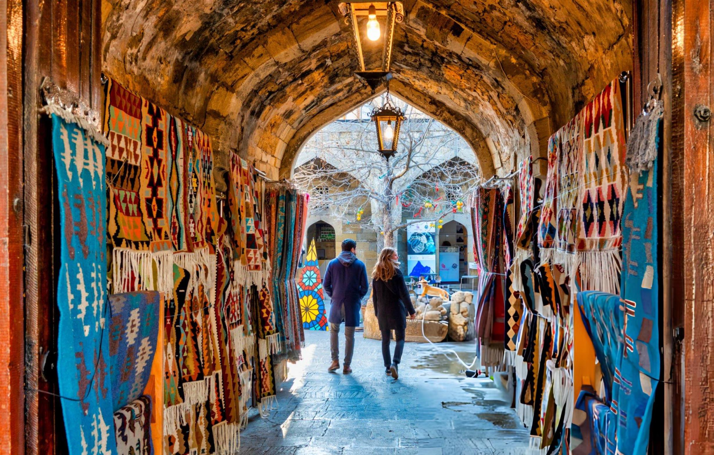 Baku Old City & Modern Highlights Walking Tour with a Local 3