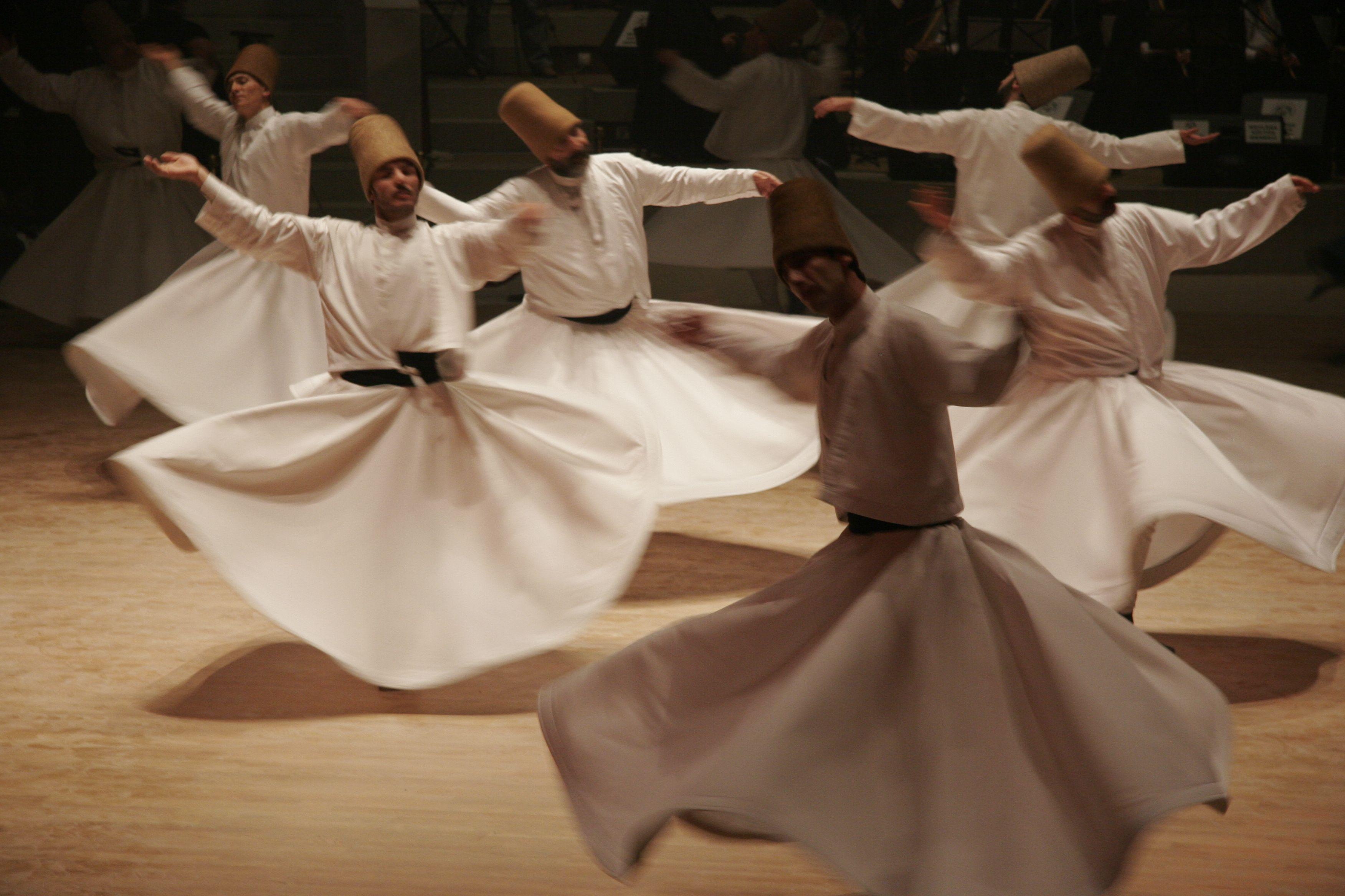Istanbul: Traditional Whirling Dervishes Near Hagia Sophia 2