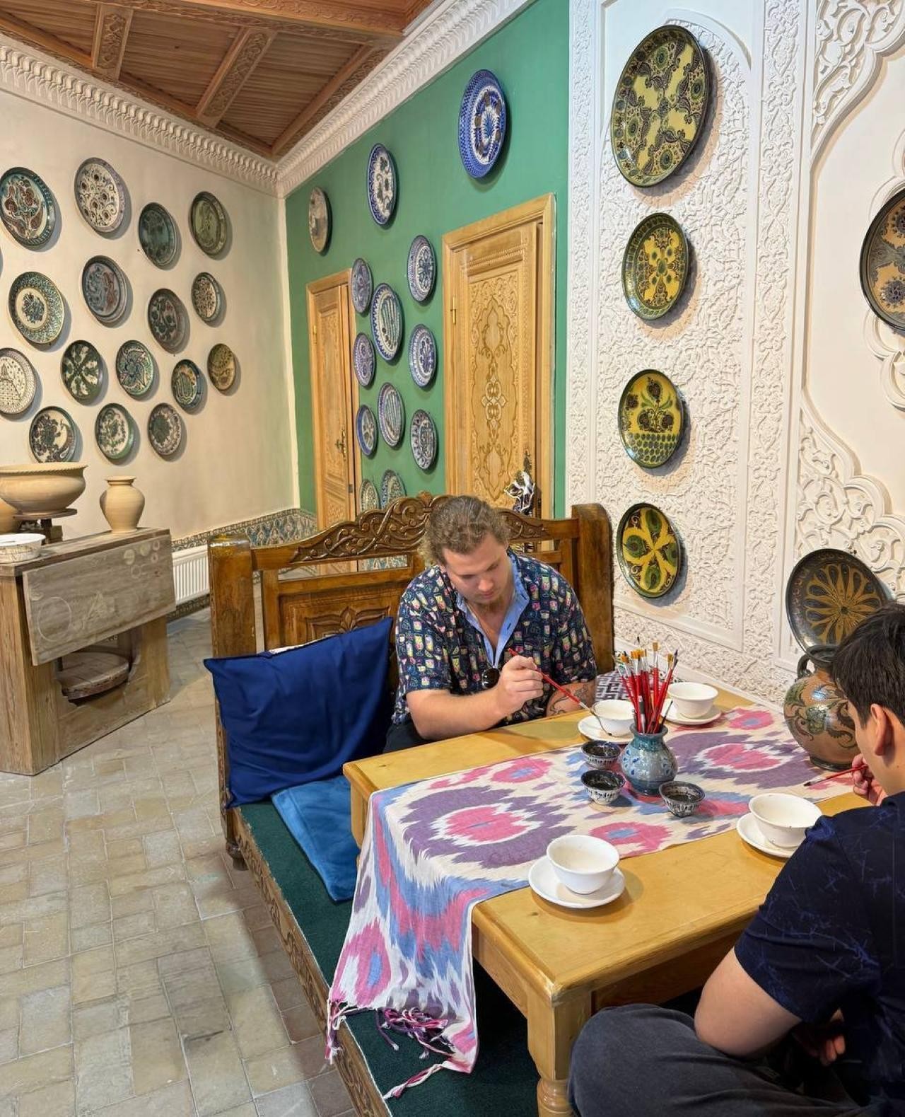 Samarkand: Hand-Painting Traditional Uzbek Ceramics Workshop