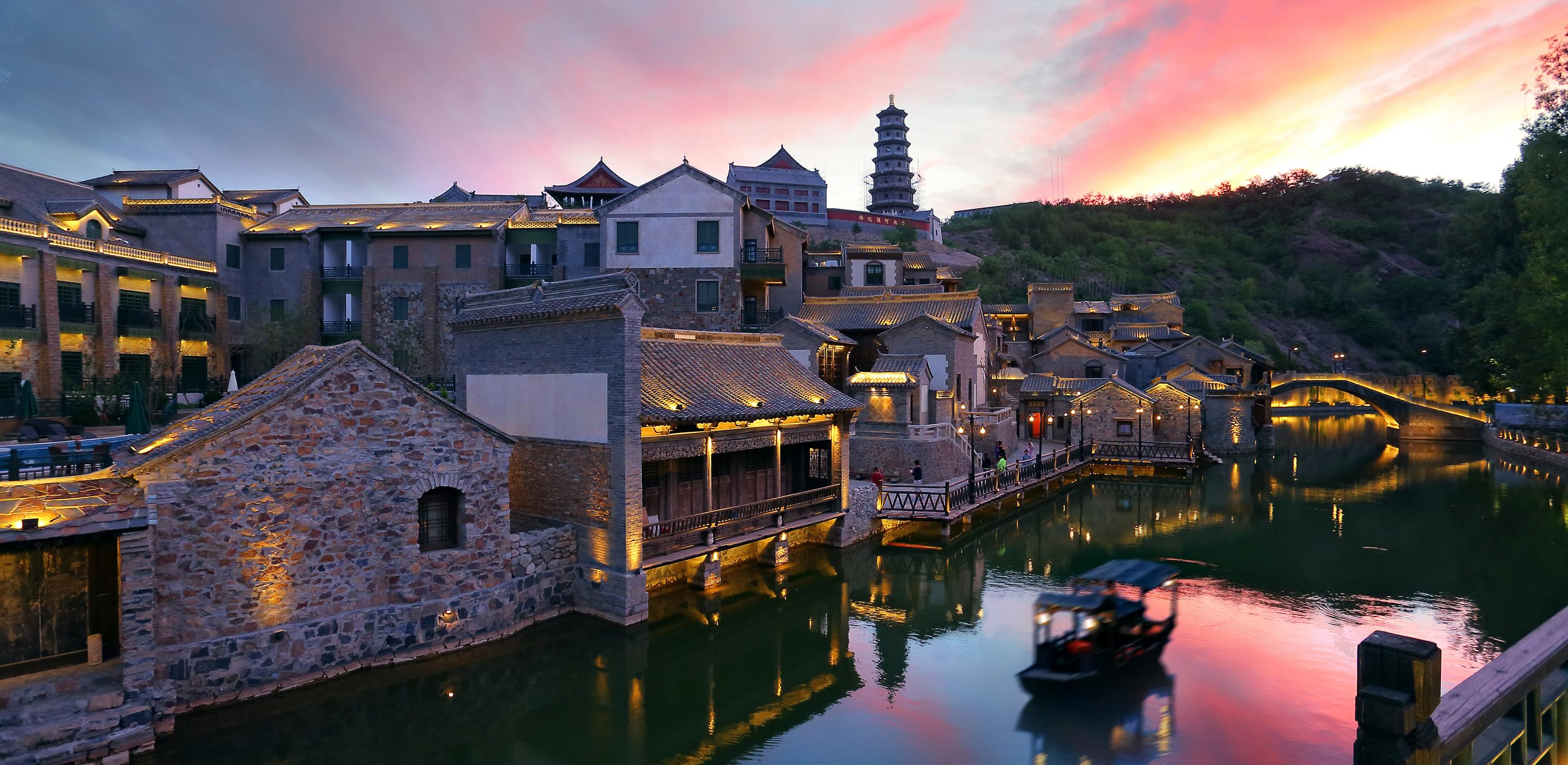 Beijing: Simatai Great Wall Sunset Tour with Dinner 2