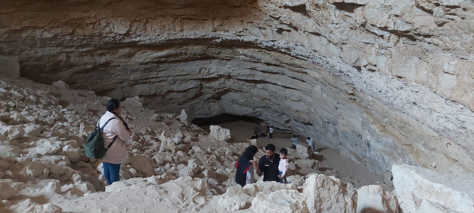 Doha: Singing Sand Dunes & Misfir Sinkhole Desert Tour 3