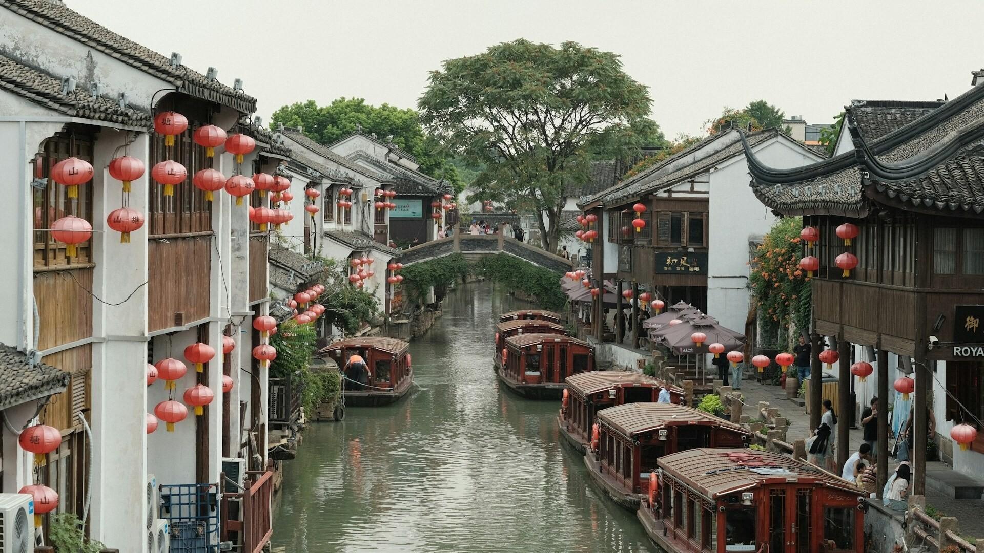 Shanghai: Tongli Water Town Evening Private Day Trip 2