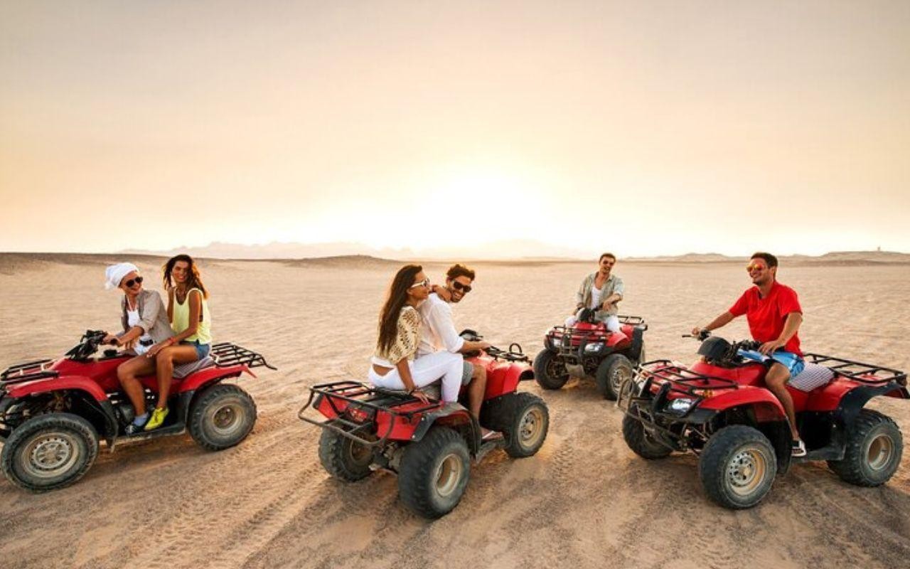 Doha: Full Day Desert Safari & North Qatar Tour with Inland 2