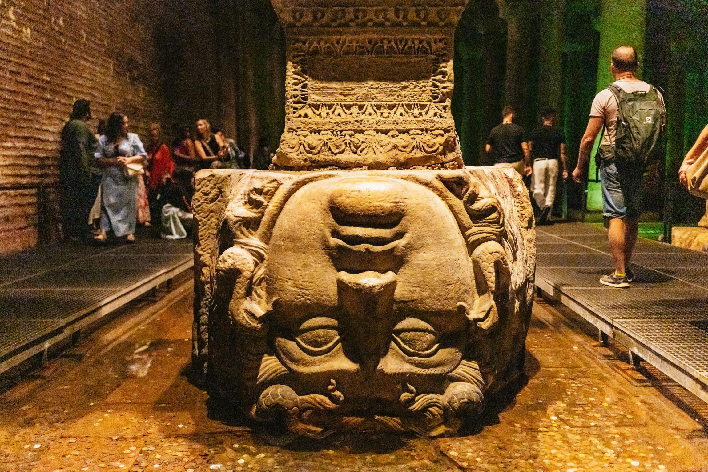 Istanbul: Topkapi, Hagia Sophia and Basilica Cistern Tour 2