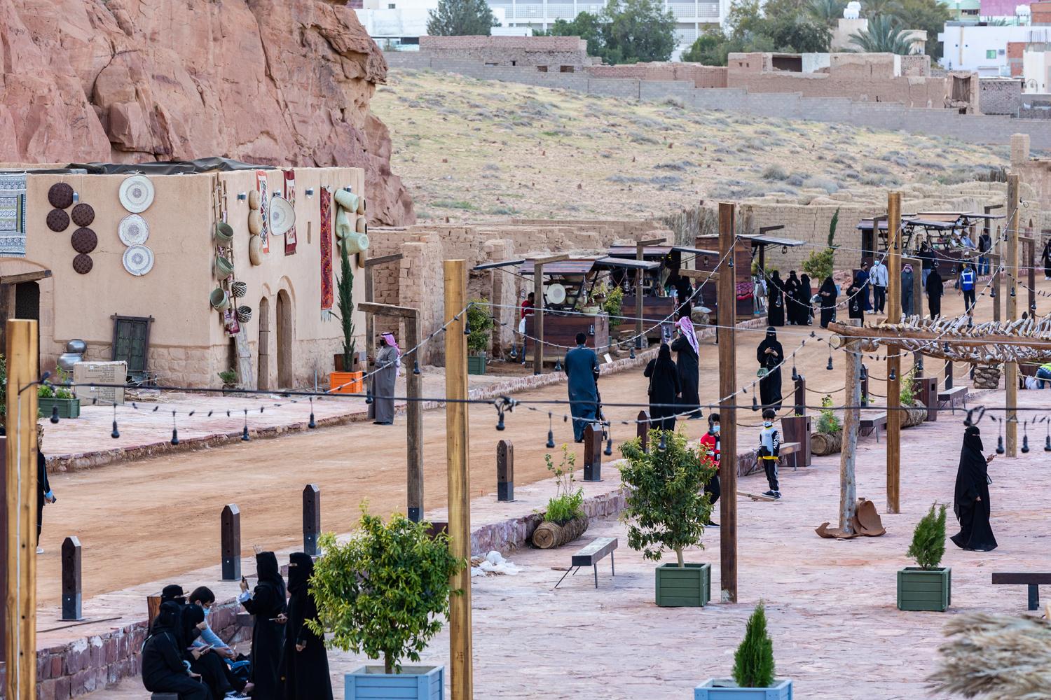 AlUla: Hegra & Old Town Tour with Private Hotel Transfers 2