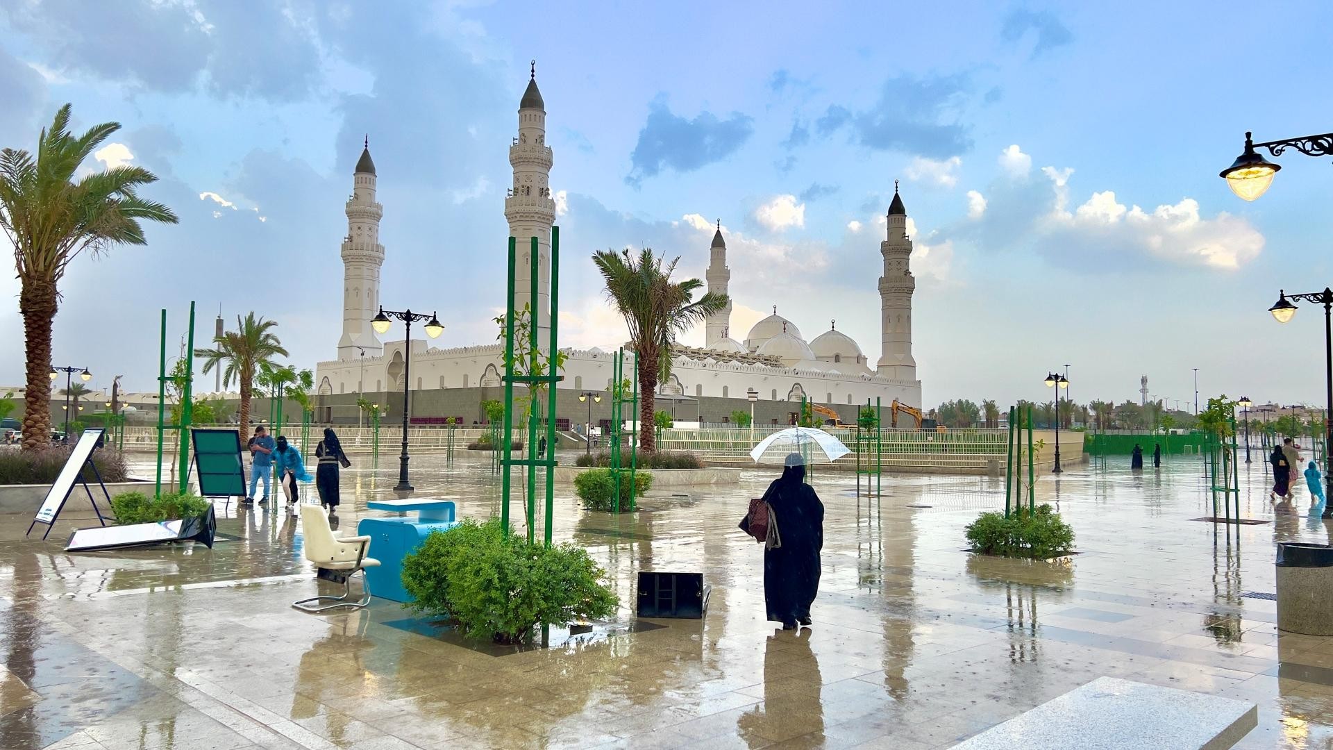Medina: Uhud Mountain and Seven Mosques Experience Tour 3
