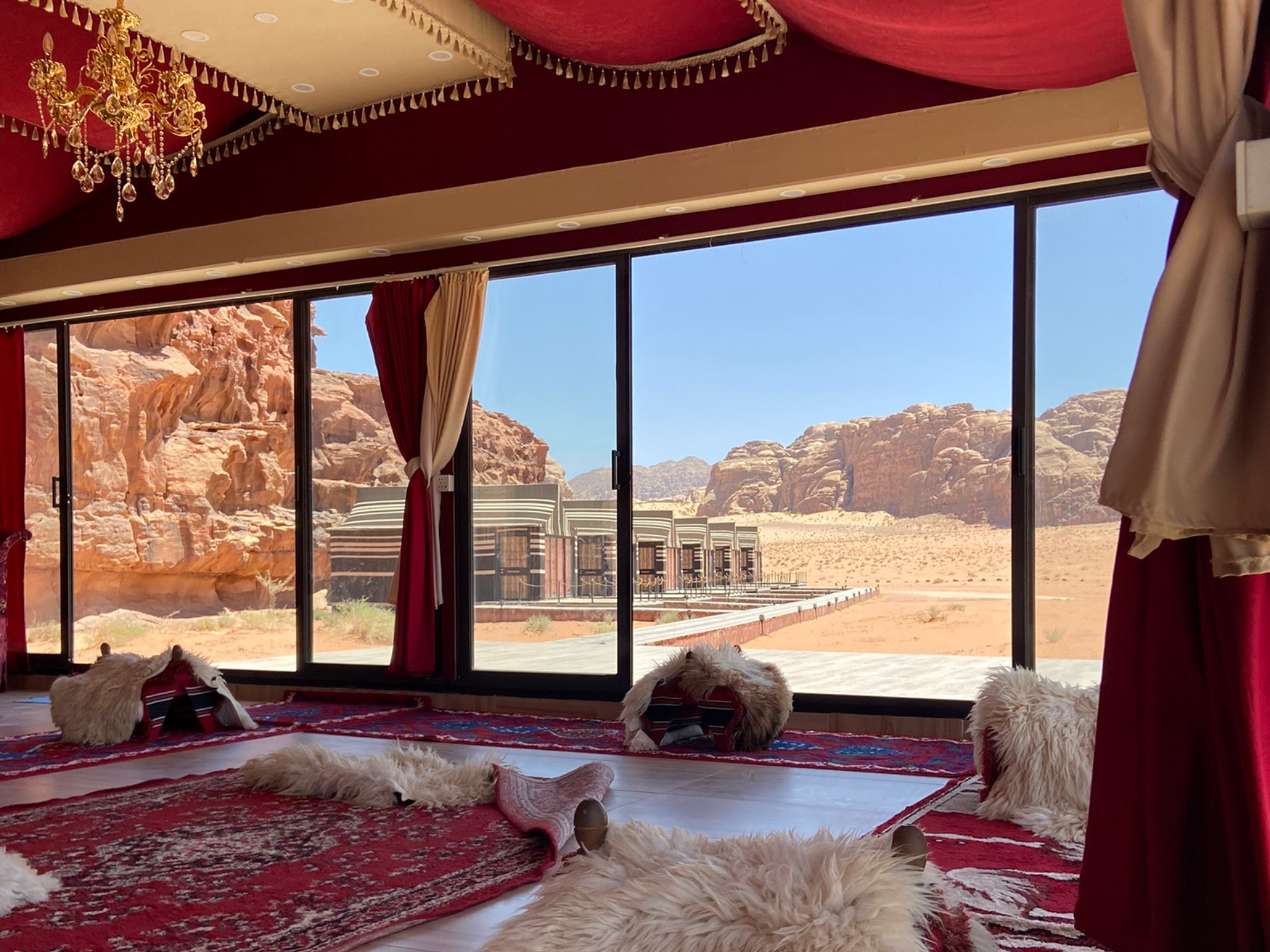 Wadi Rum Desert: Full Day Jeep Tour & Traditional Lunch 3