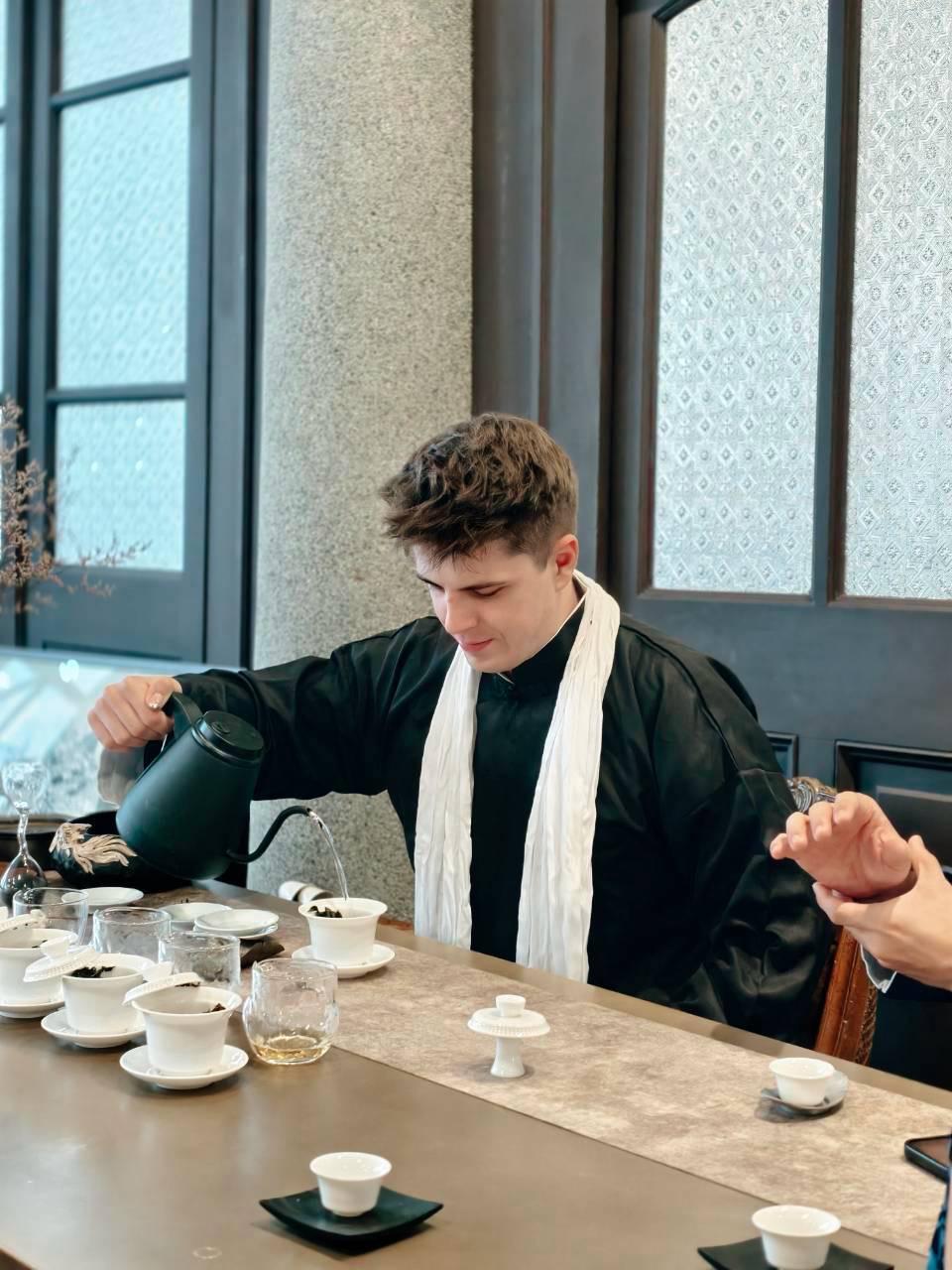 Taiwanese Tea Ceremony Workshop & Tea Tasting with Qipao