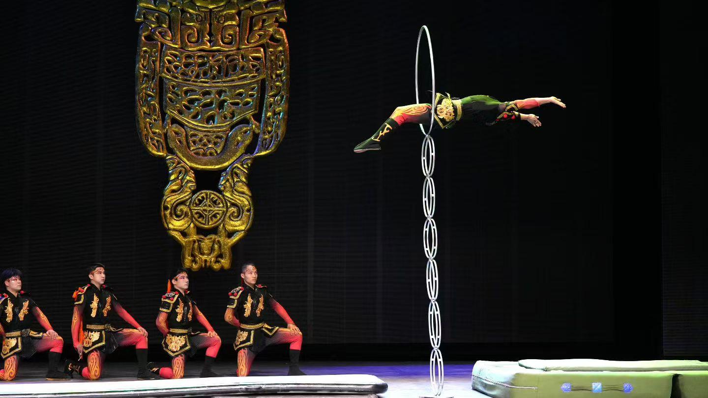 Beijing Chaoyang Theatre Acrobatic Show With Hotel Pickup 3