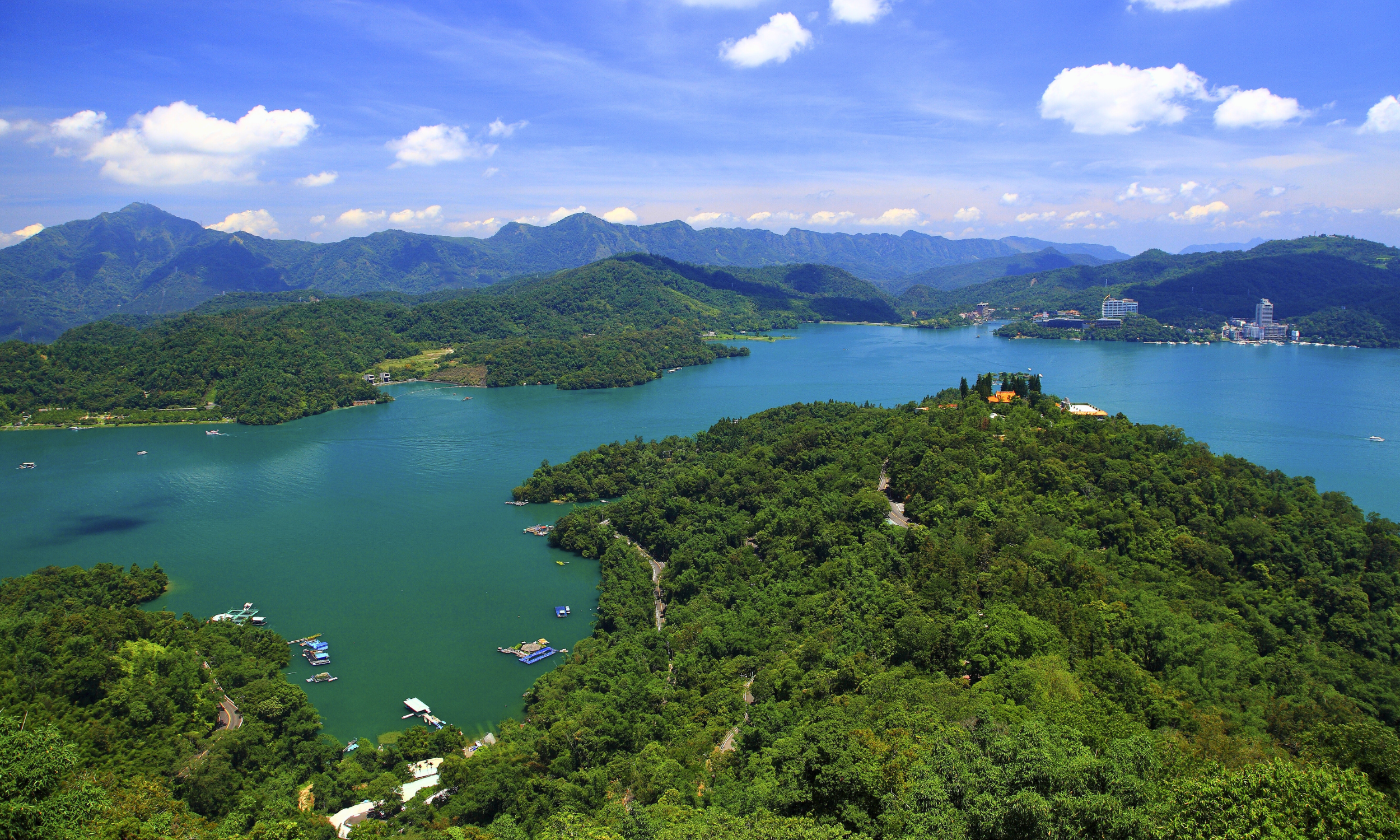 From Taipei: Private Sun Moon Lake Tour with Boat Cruise