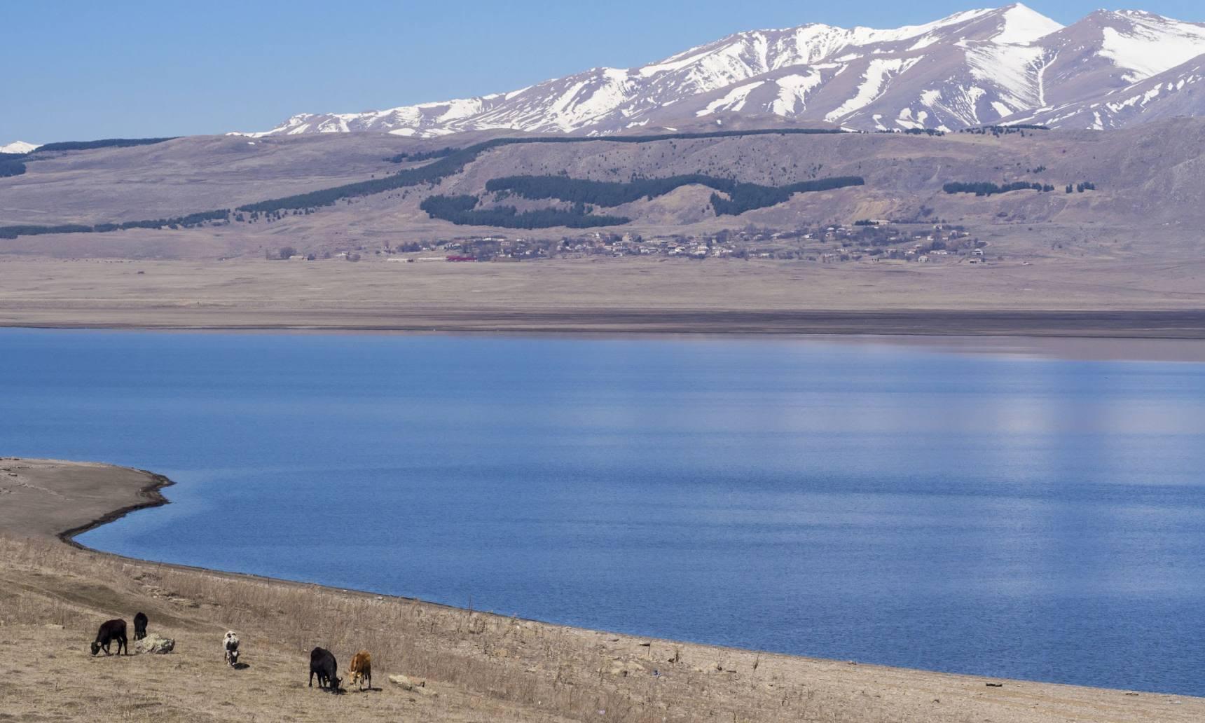 Tbilisi: Tsalka Lake & Paravani Plateau Day Trip 2