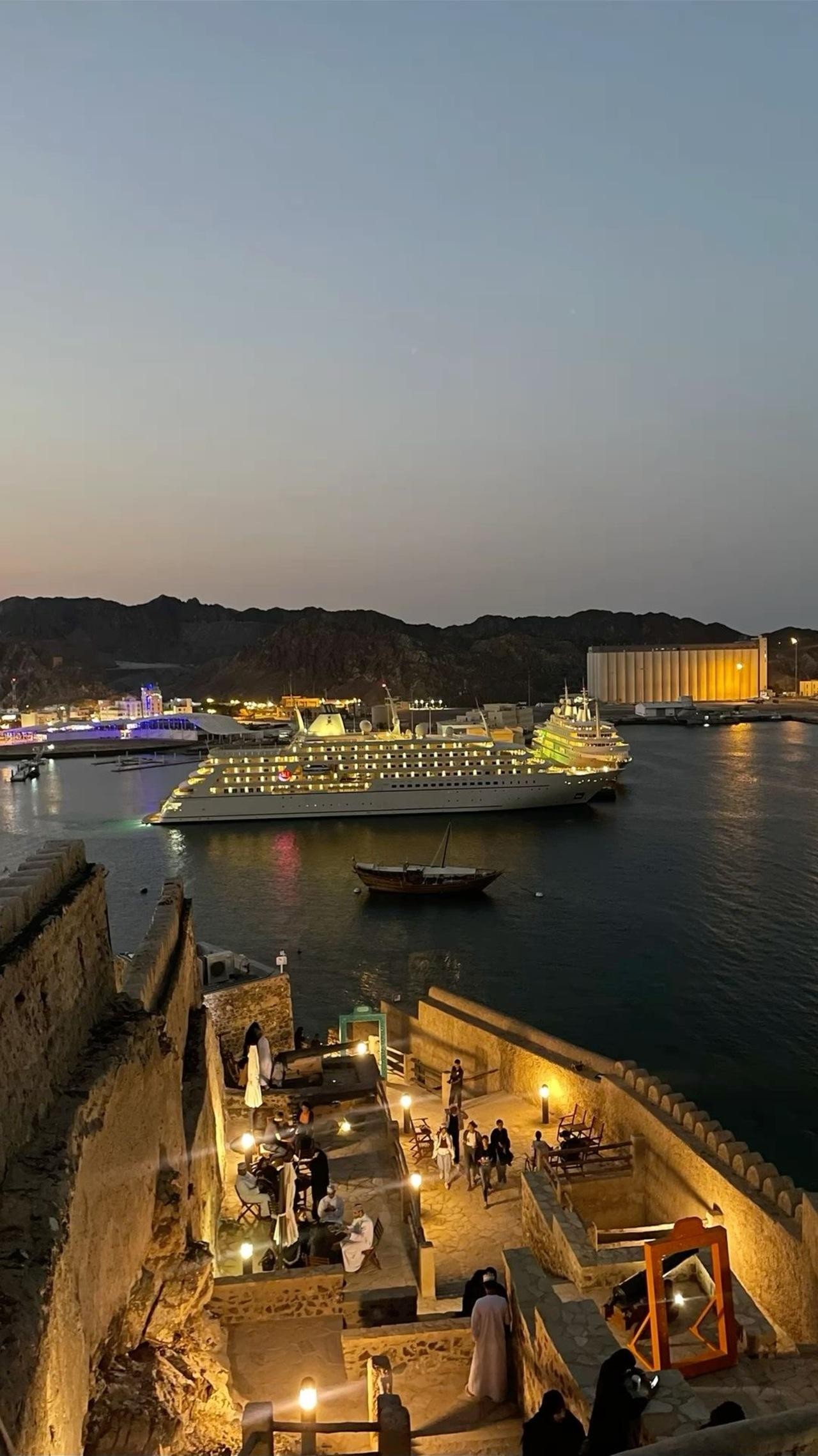 Muscat: City Tour with local guide and Pickup & drop-off 3