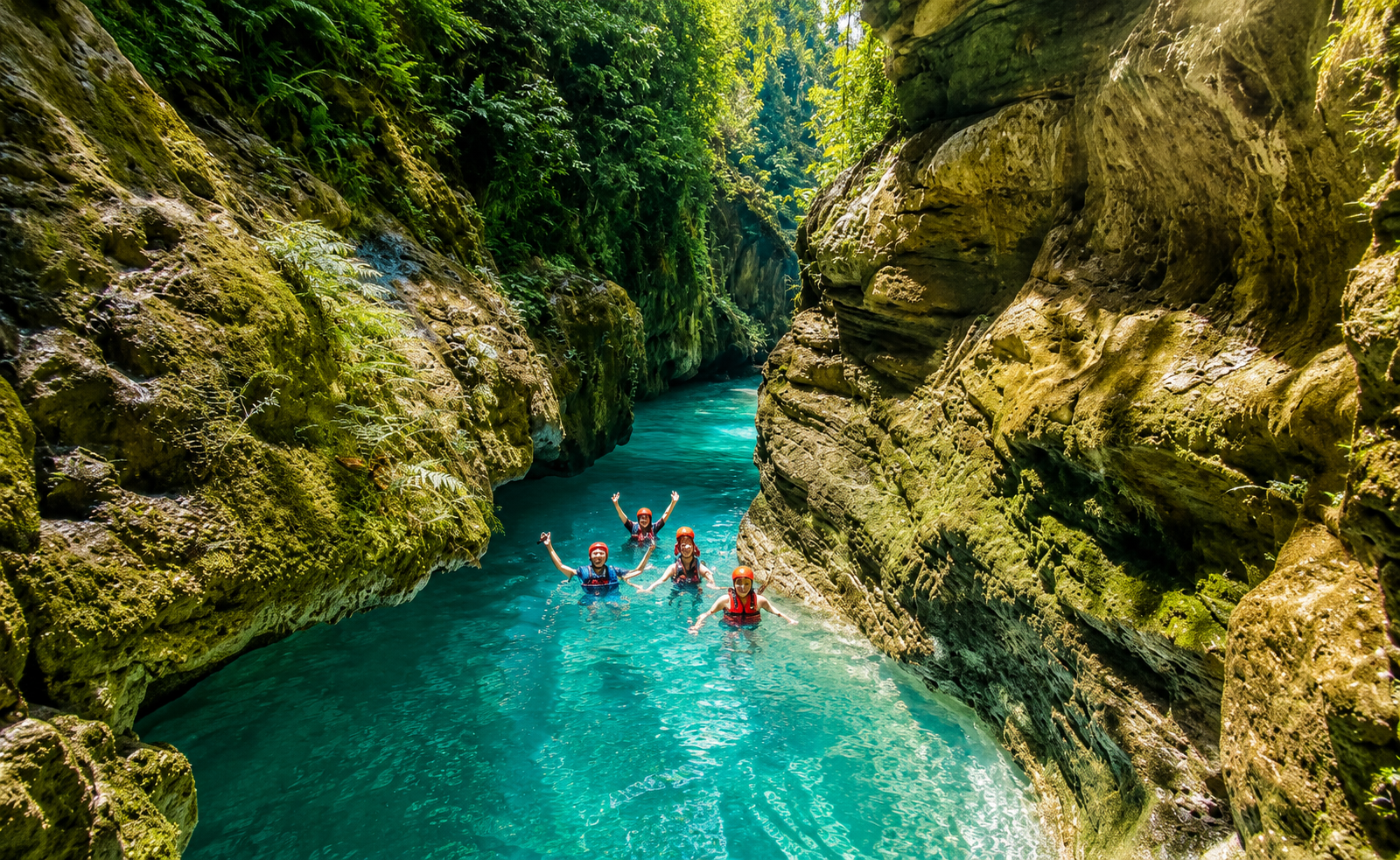 Cebu: Kawasan Falls Canyoneering with Jungle Zipline 3
