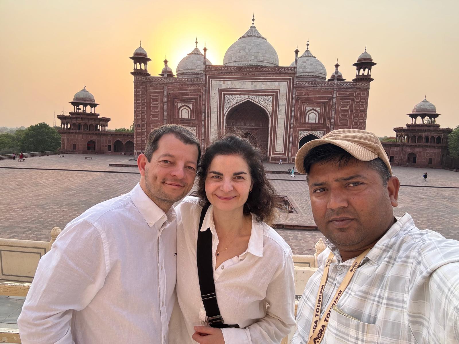 Taj Mahal and Fort Visits - Private Tour with Guide